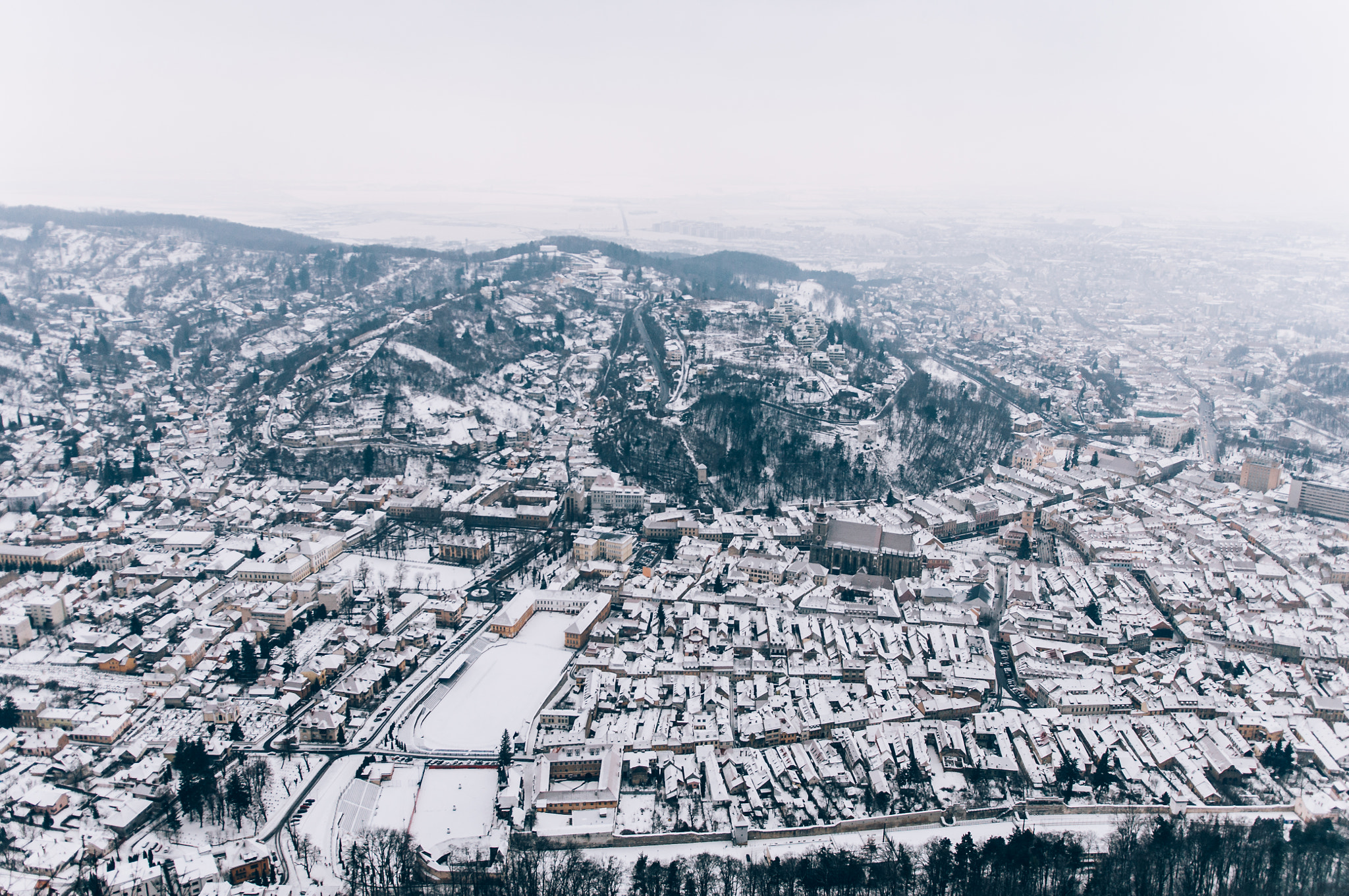 Nikon D90 + Sigma 18-35mm F1.8 DC HSM Art sample photo. Brașov from above photography