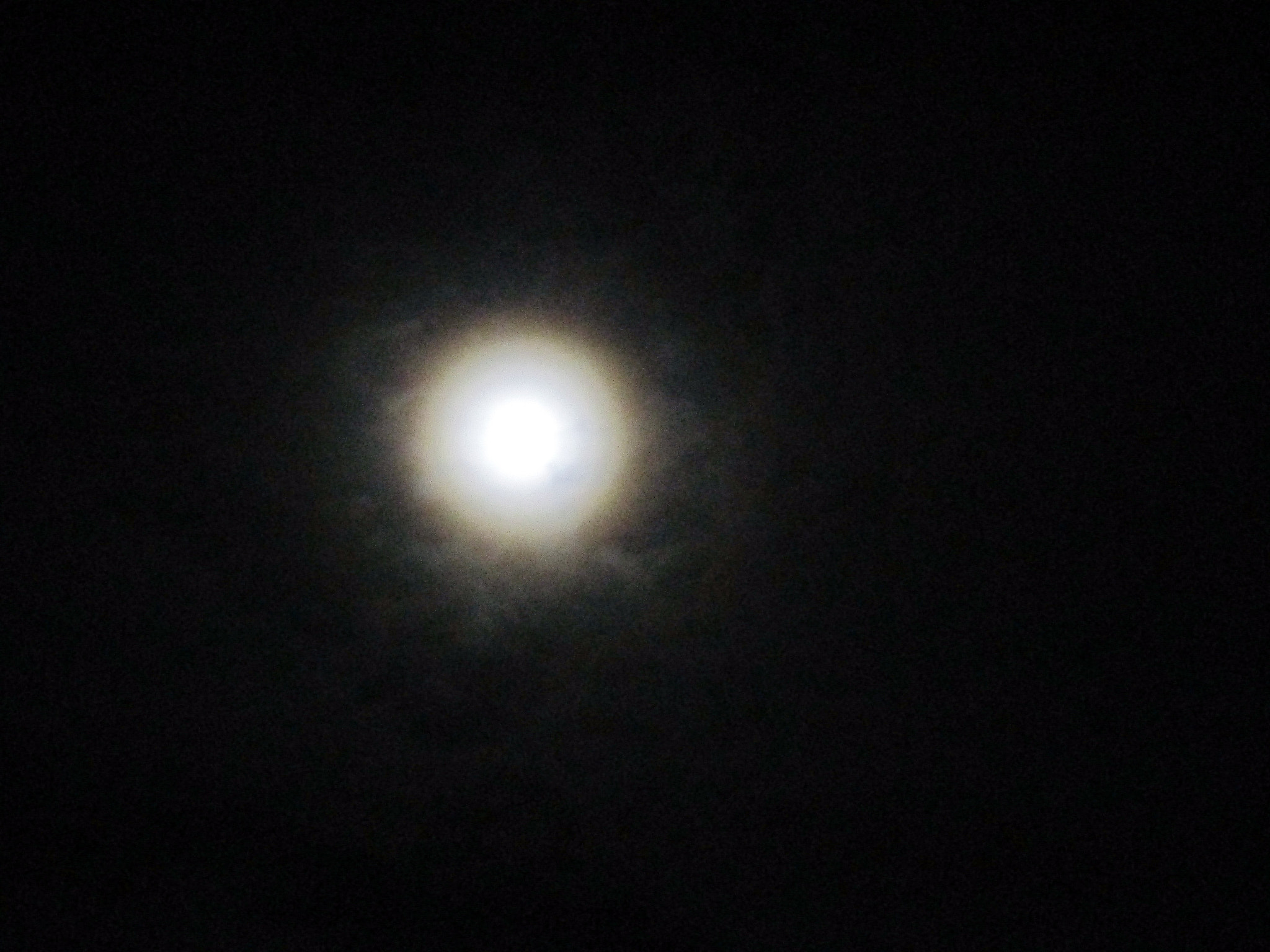 Canon PowerShot ELPH 180 (IXUS 175 / IXY 180) sample photo. Energetic sky photography