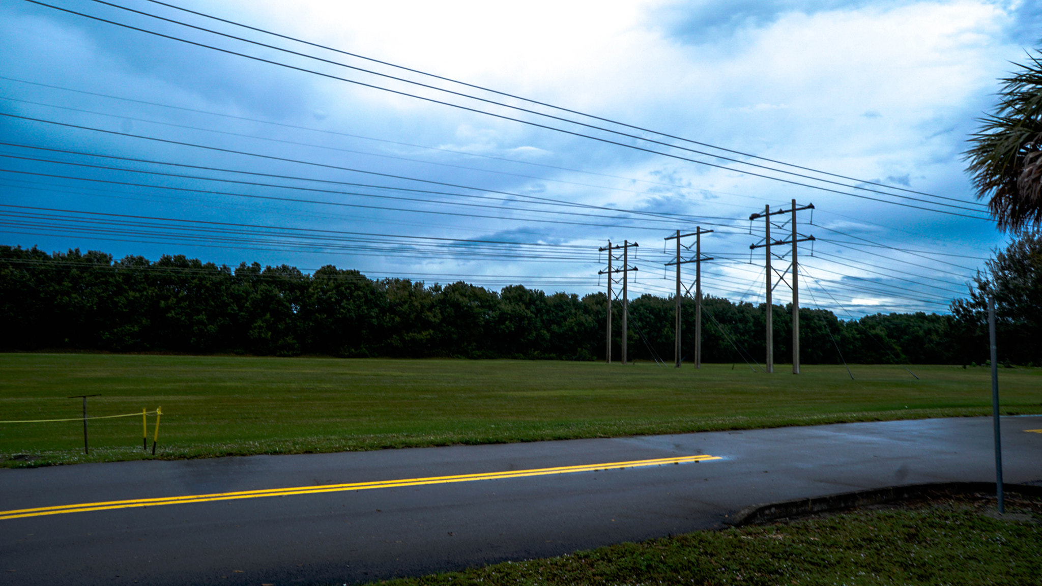 Sony a6000 + Sony E 16mm F2.8 sample photo. Landscape photography