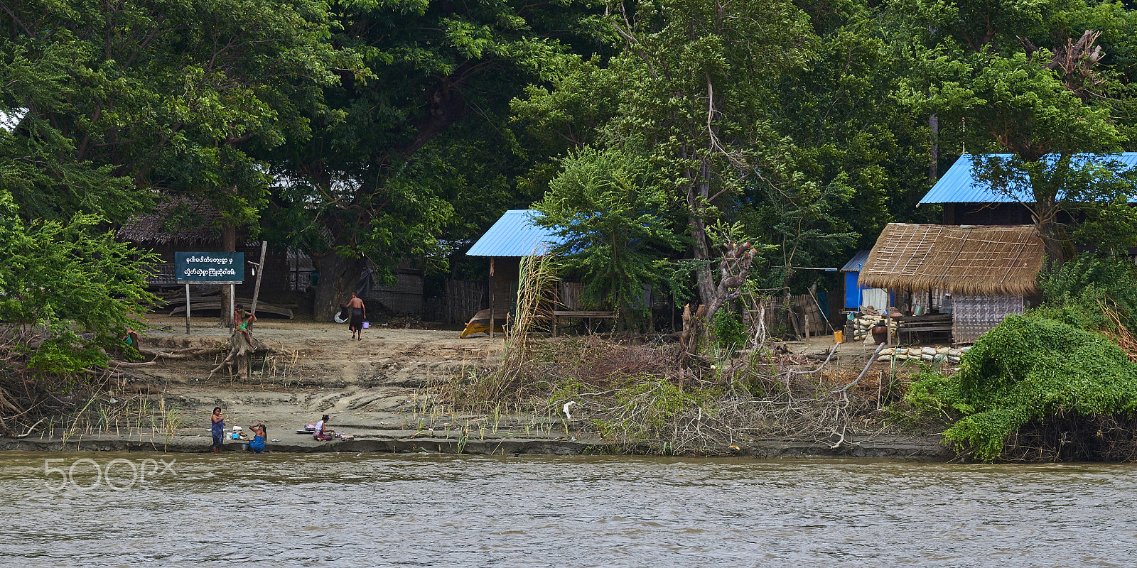 Nikon AF-S Nikkor 70-200mm F4G ED VR sample photo. Village life beside ayeyarwady river photography