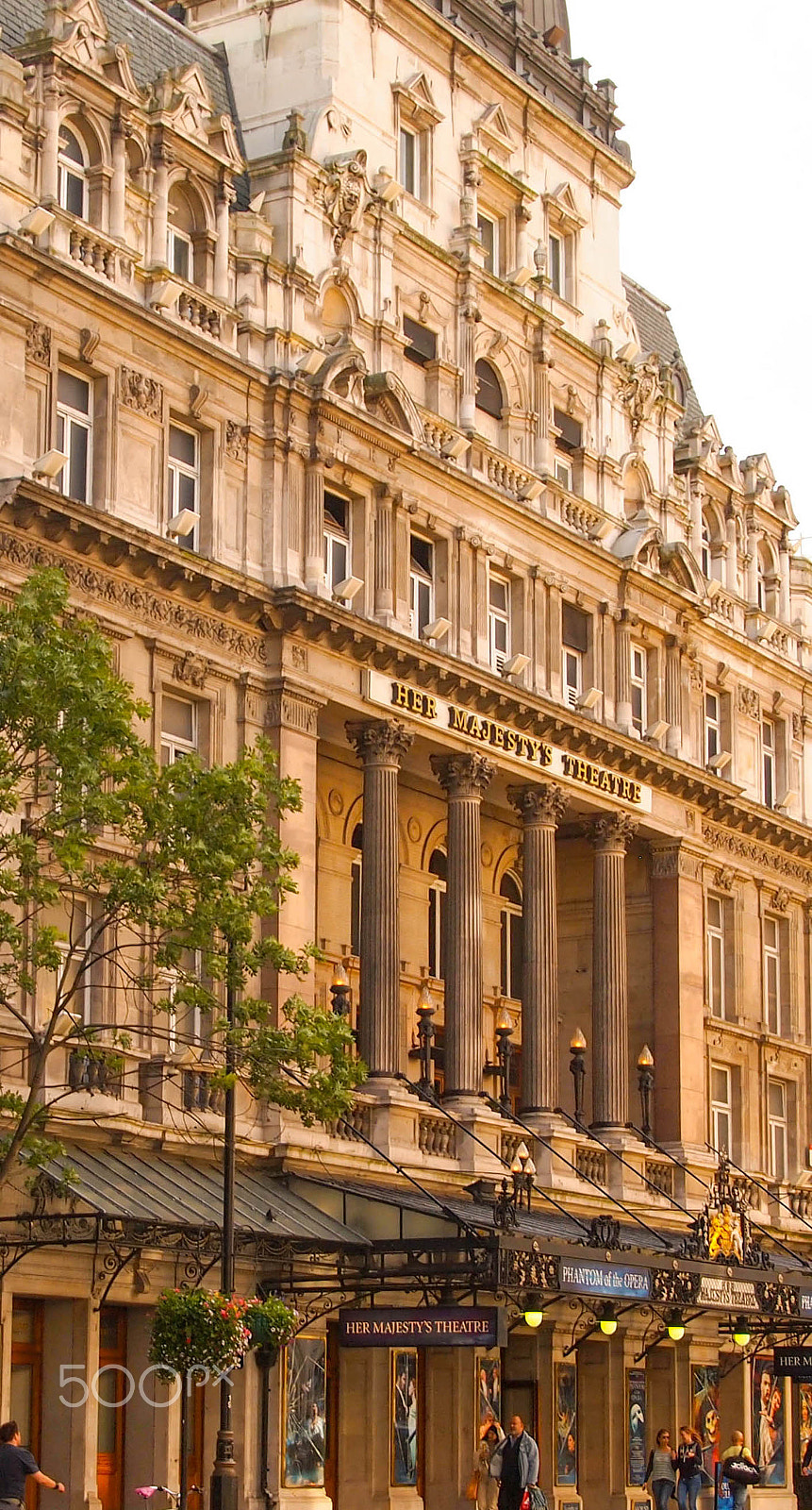 Olympus PEN E-PL1 sample photo. London building photography