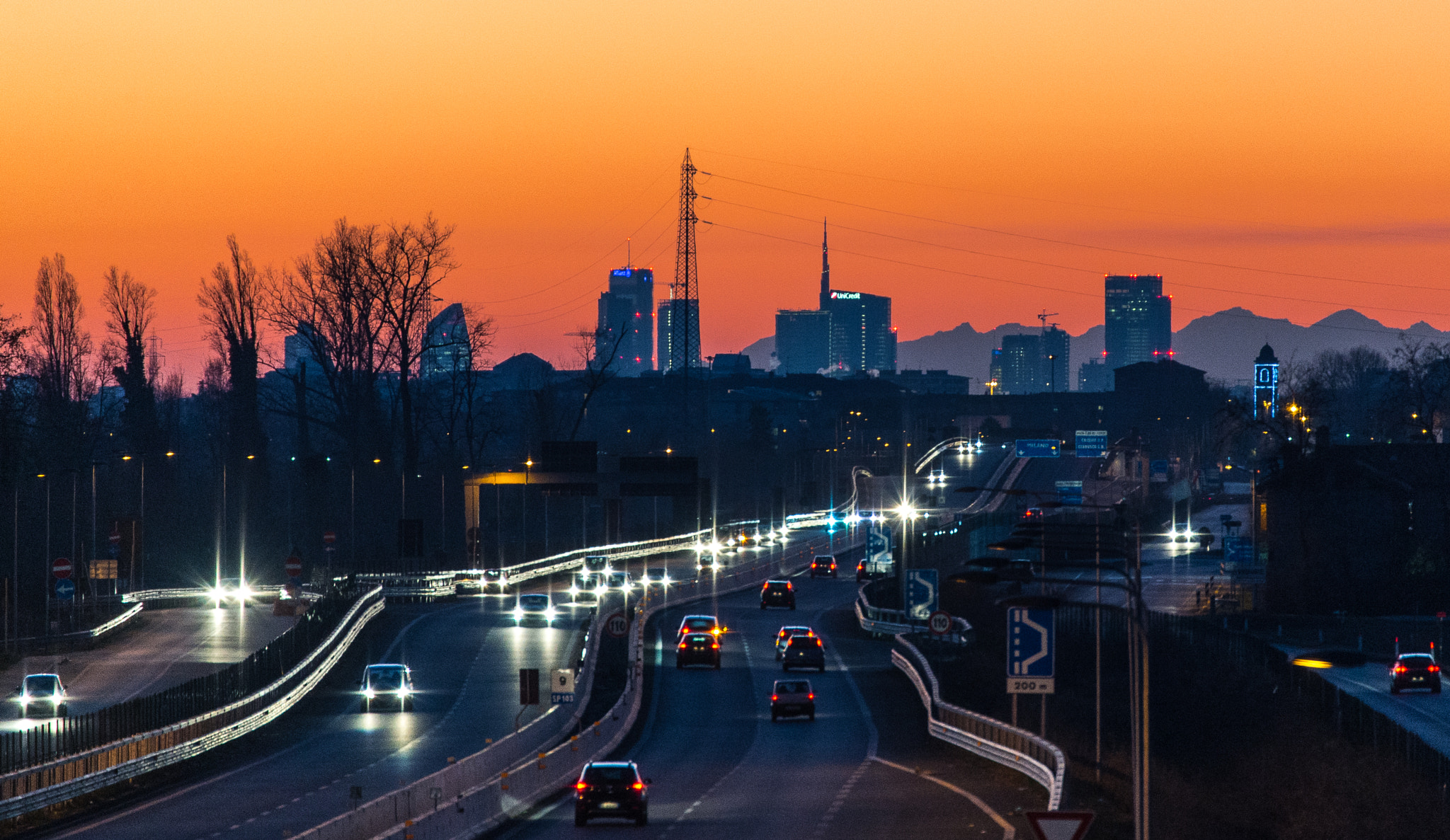 Nikon Df sample photo. Driving to milano photography