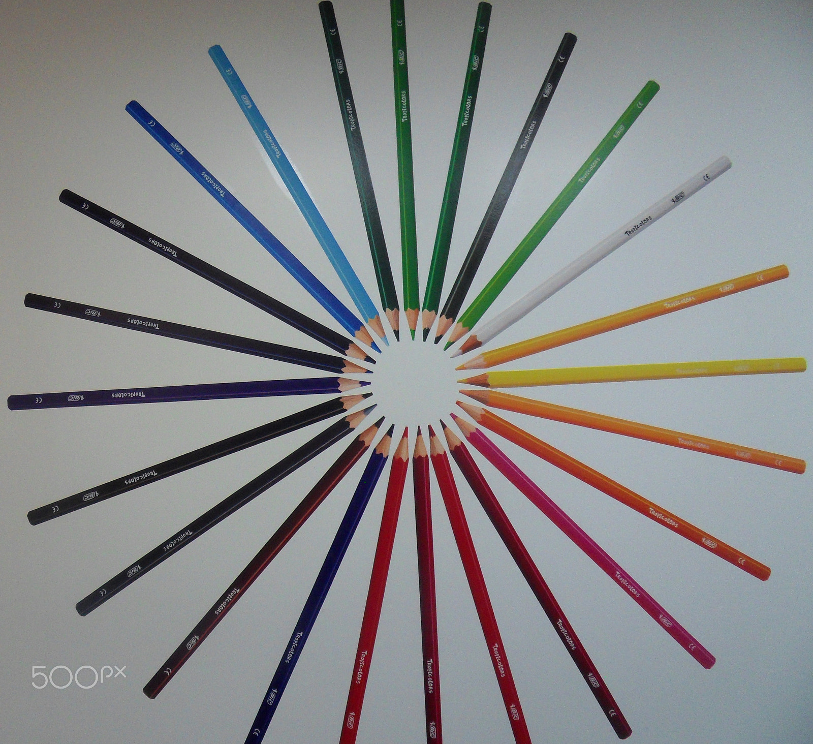 Samsung WB550, WB560 / VLUU WB550 /  HZ15W sample photo. Solar pencils photography