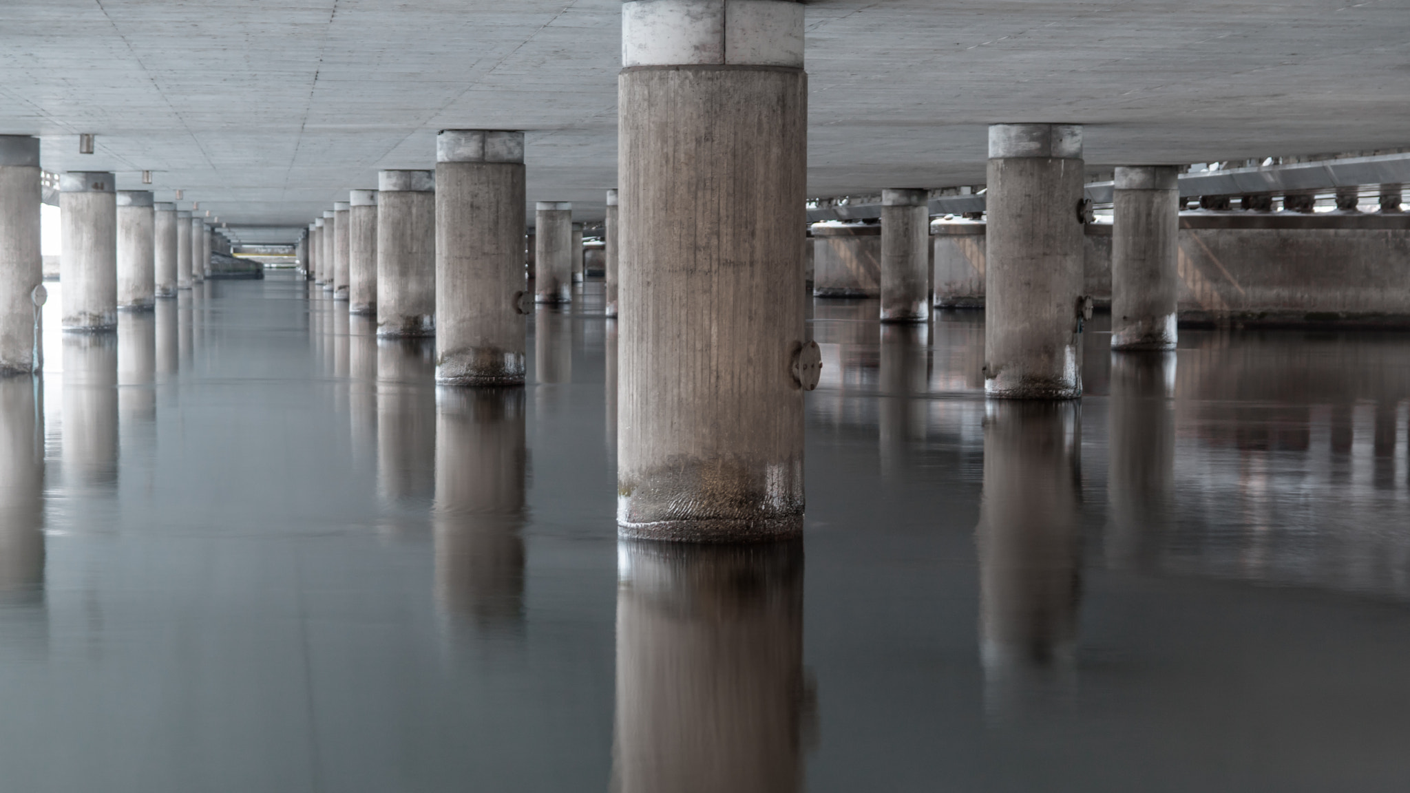Canon EOS M3 sample photo. Sthlm - under a bridge photography