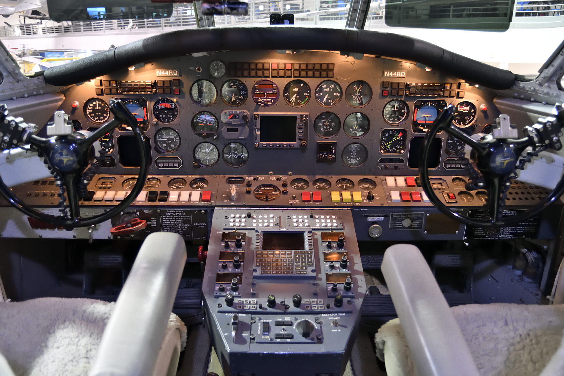 Nikon D500 sample photo. Grumman hu16-rd photography