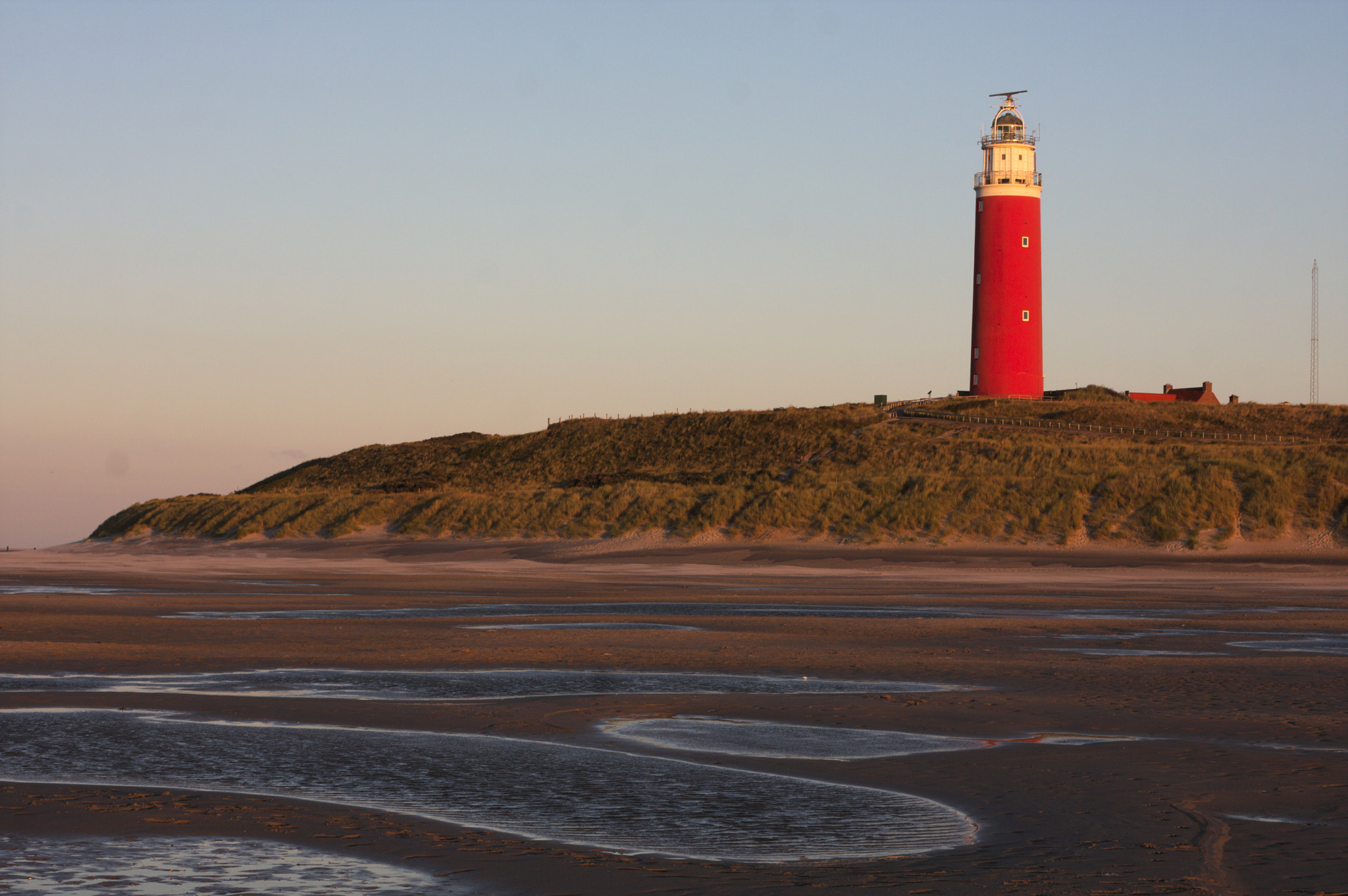 Canon EOS 40D + Canon EF 50mm F1.4 USM sample photo. Lighthouse texel photography