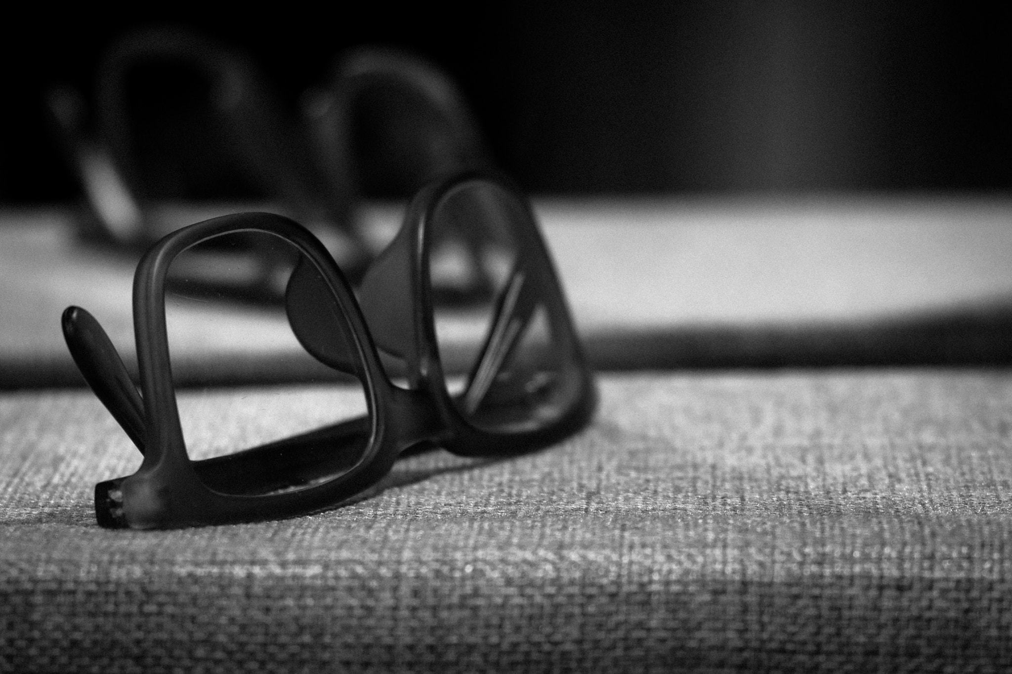 Fujifilm X-A2 sample photo. Eyeglasses photography