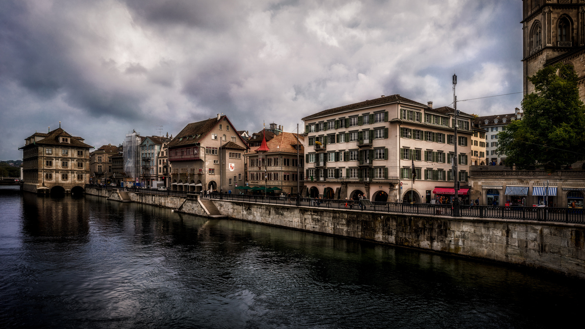 E 21mm F2.8 sample photo. Clouds or the linmat photography
