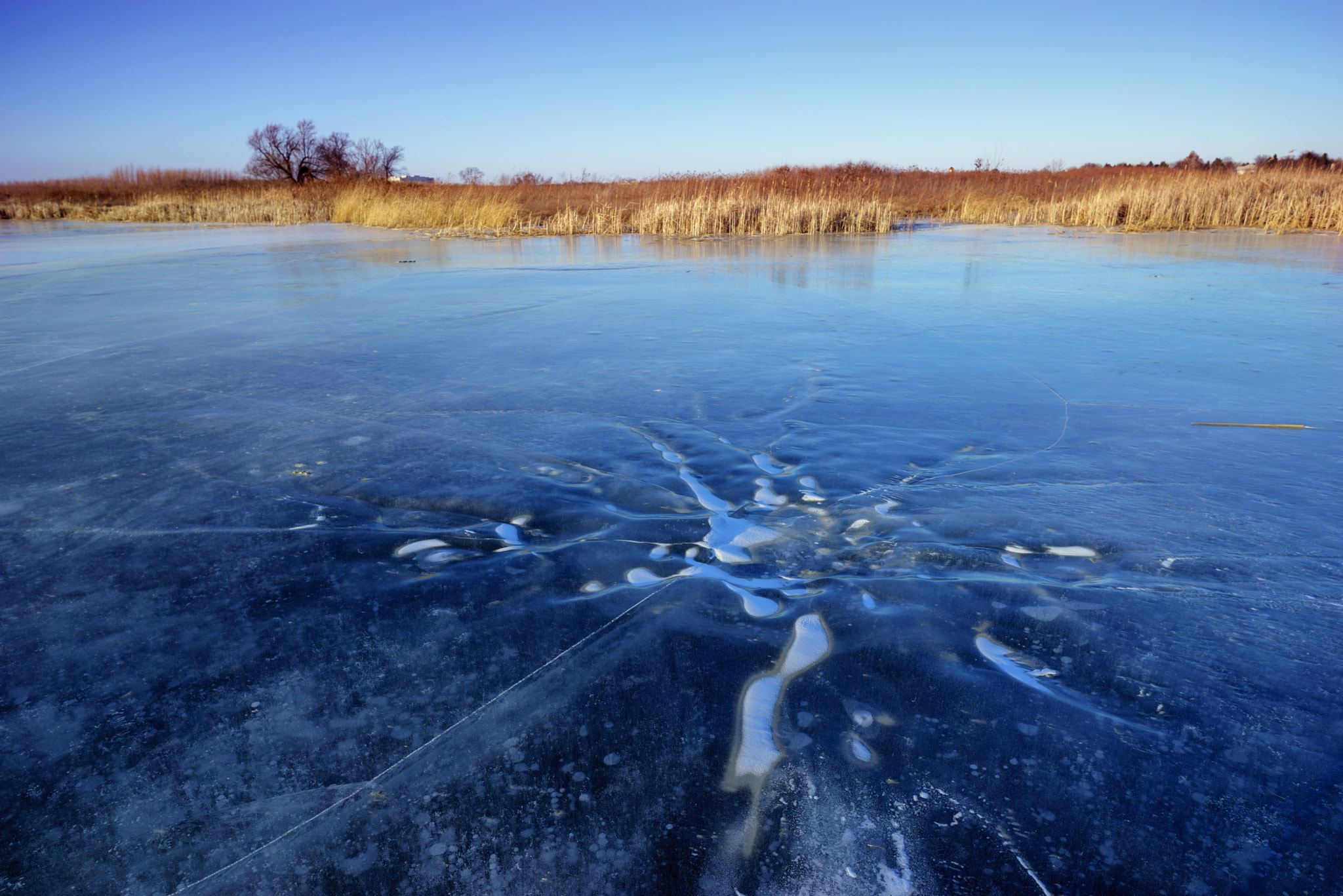 Sony a7R + E 21mm F2.8 sample photo. Walking on water photography