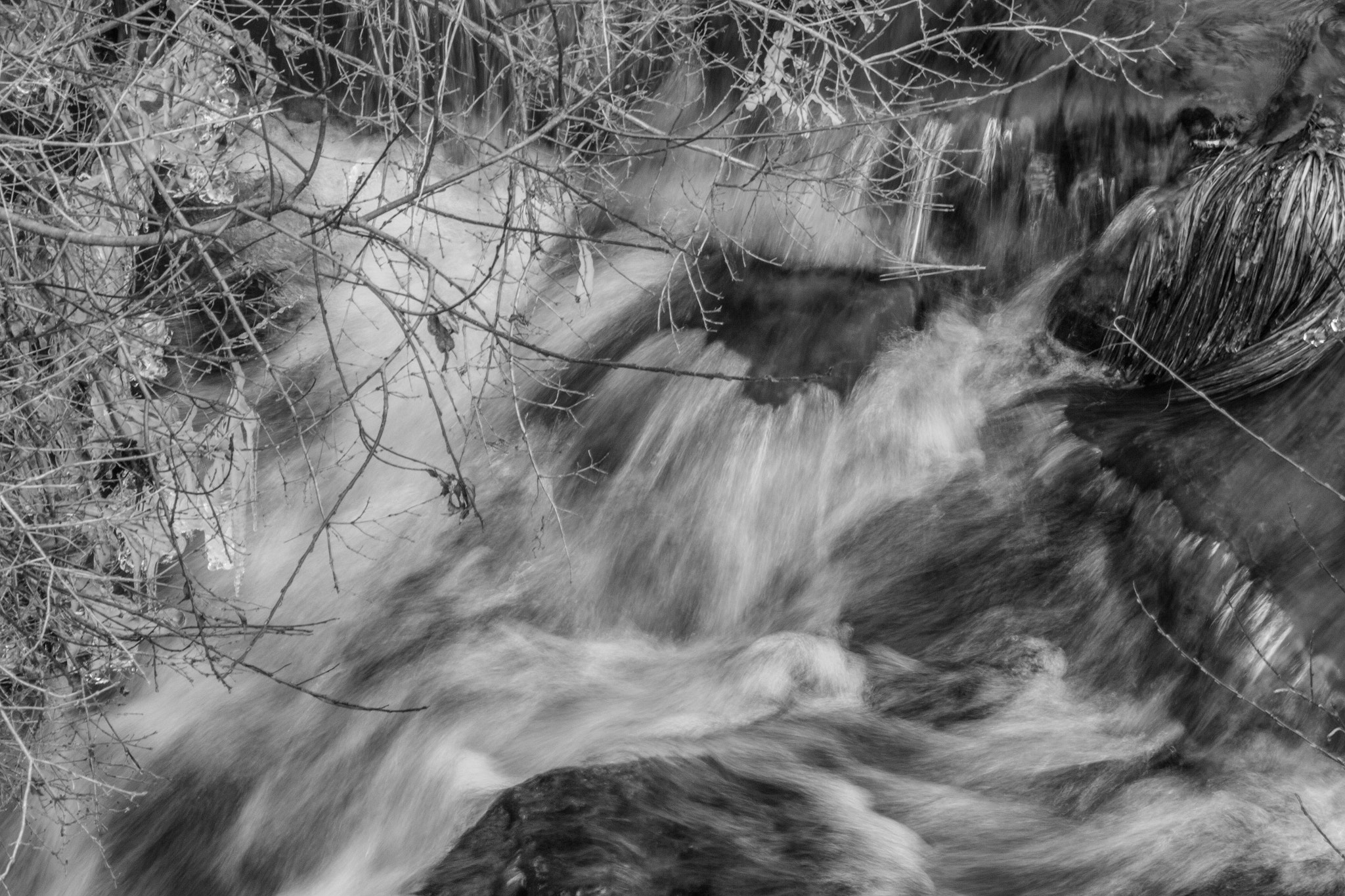 Canon EF 85mm F1.8 USM sample photo. Cold icy flow photography