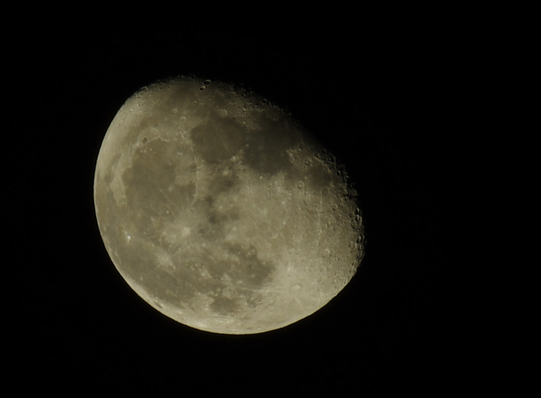 Pentax K-5 IIs sample photo. Moon photography