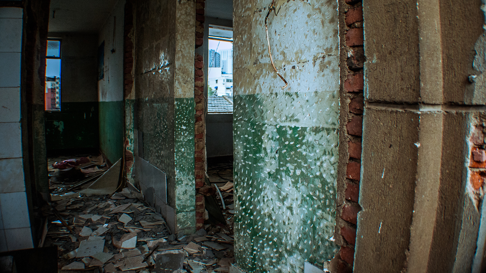 Nikon D300S sample photo. This place is like battlefield photography