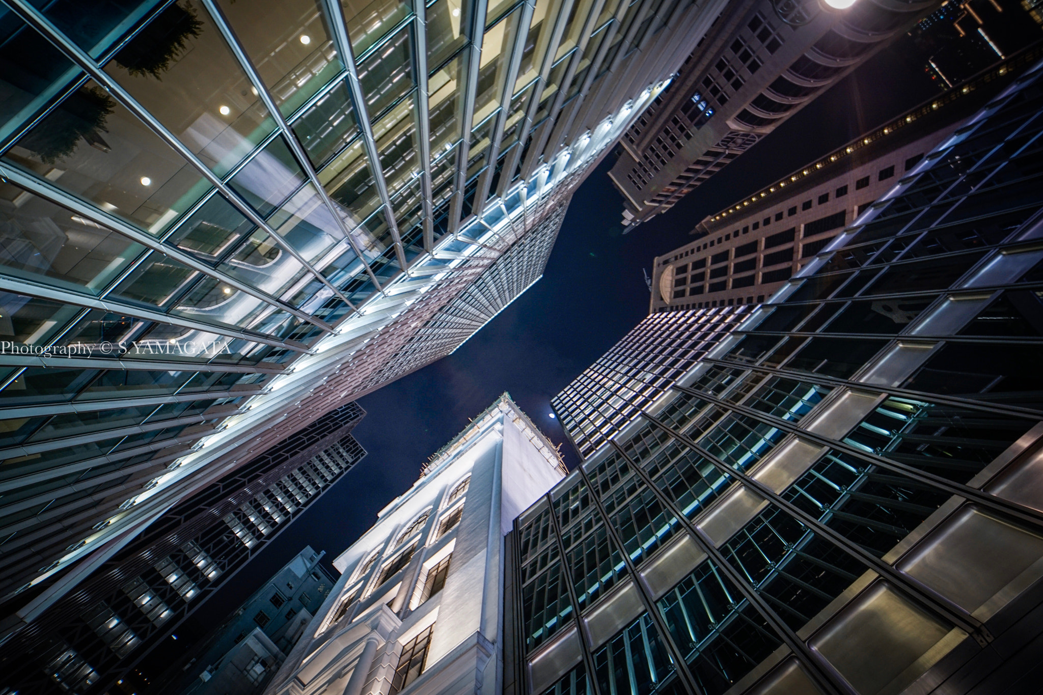 Sony a7 II + DT 40mm F2.8 SAM sample photo. Between the buildings photography