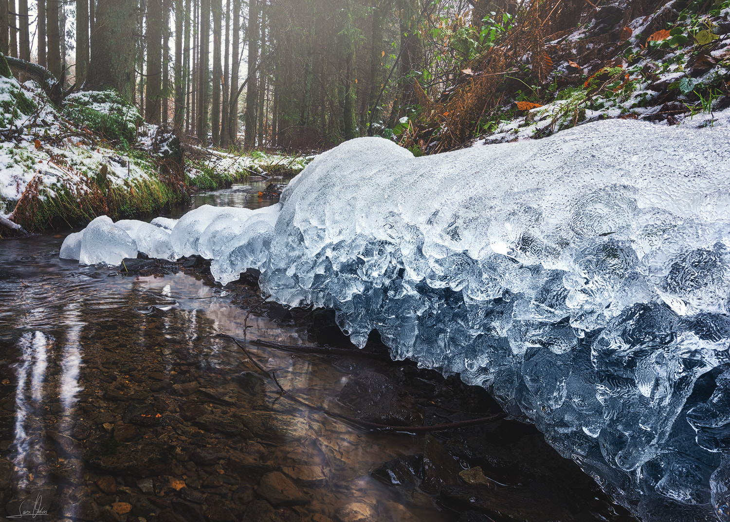 Nikon AF-S Nikkor 16-35mm F4G ED VR sample photo. Icy layers photography