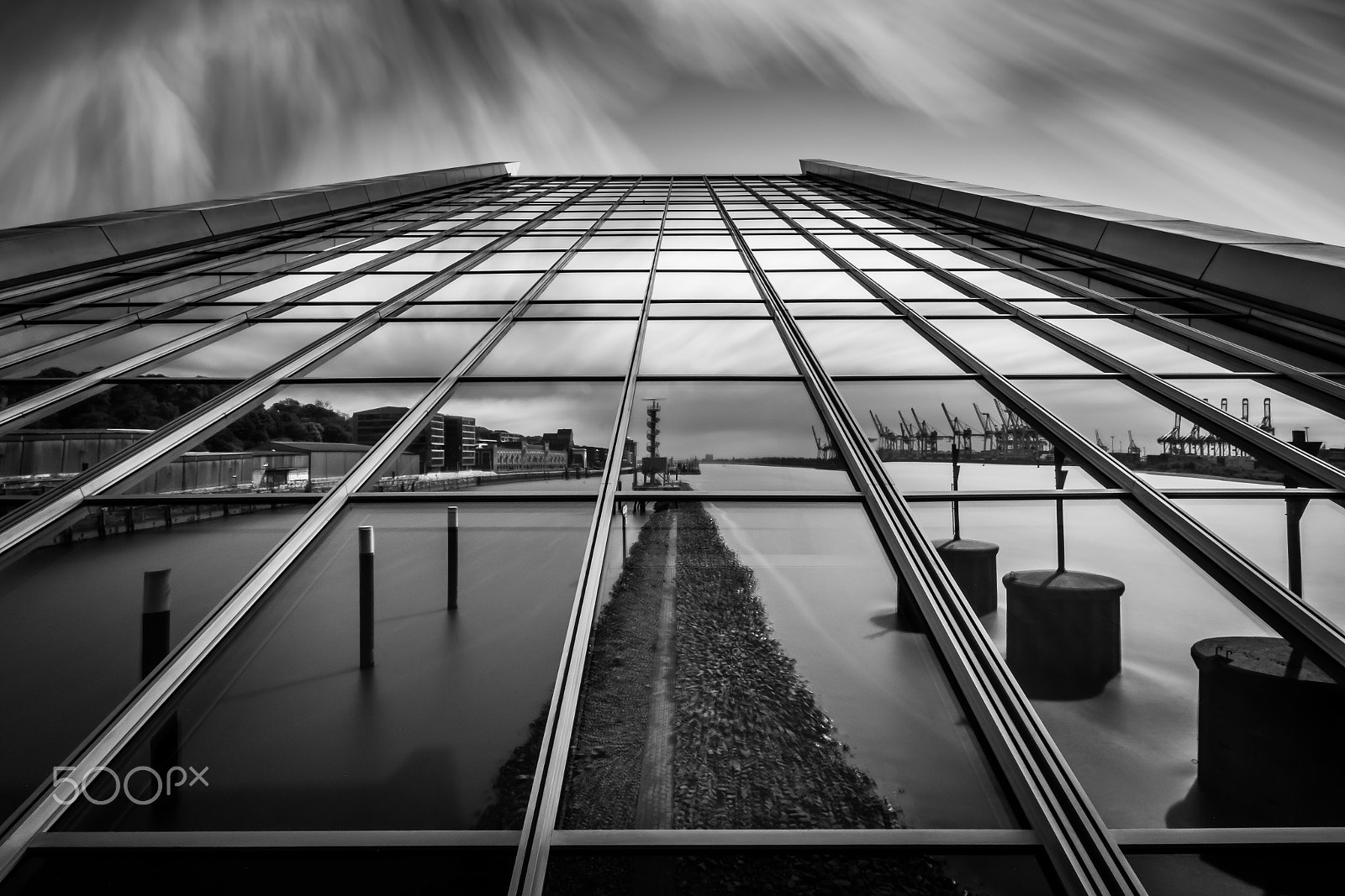 Nikon D5500 + Sigma 10-20mm F3.5 EX DC HSM sample photo. Dockland reflection photography
