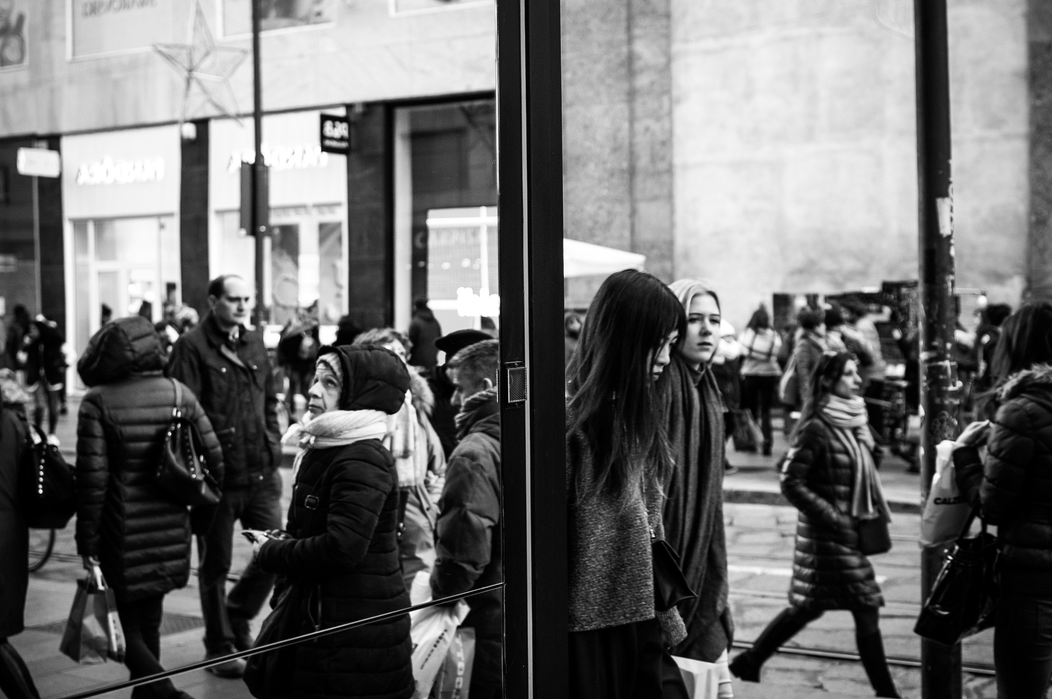 Pentax K-r + Pentax smc DA 35mm F2.4 AL sample photo. Milano photography