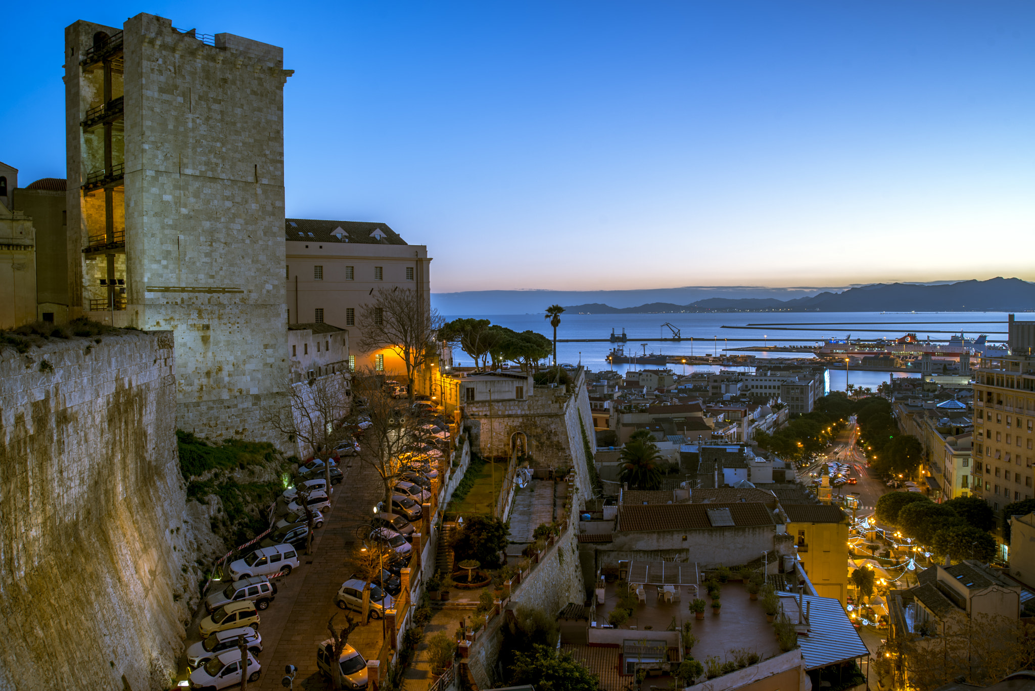 AF Zoom-Nikkor 28-80mm f/3.3-5.6G sample photo. Sunset at the bastione santa croce photography
