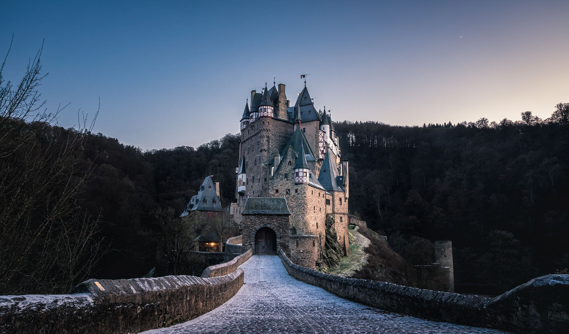 Pentax K-3 sample photo. Burg eltz photography
