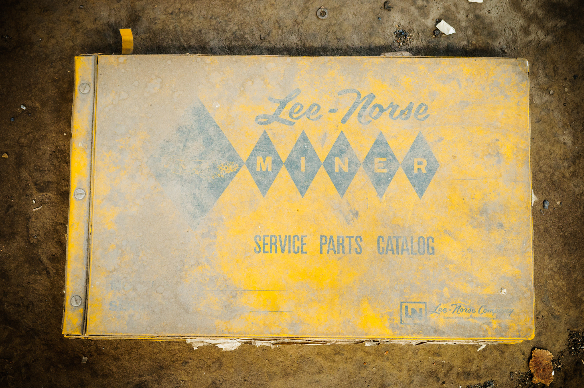 Nikon D300 sample photo. Lee-norse miner service parts catalog photography