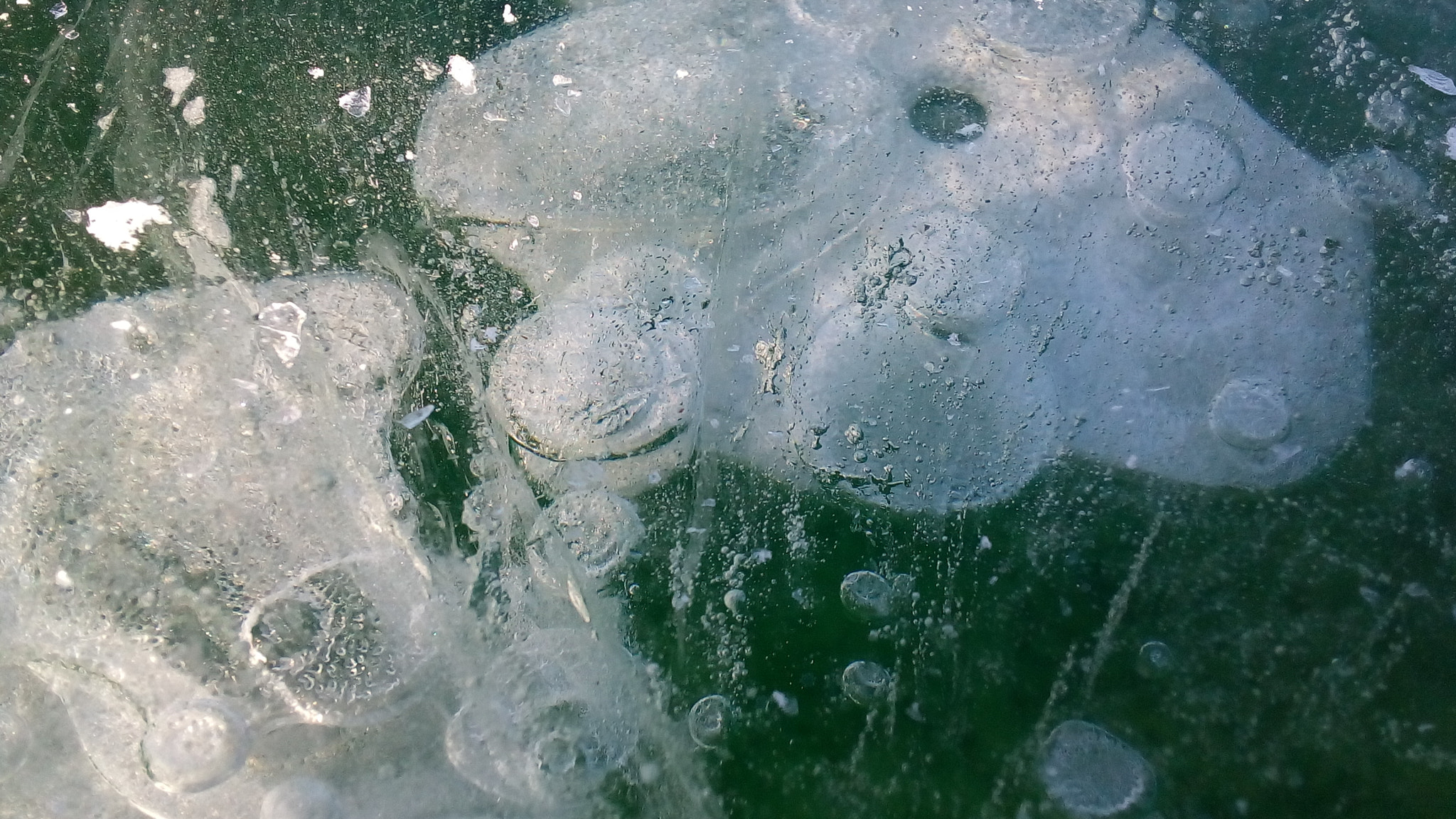 ASUS Zenfone Go (ASUS_Z00VD) sample photo. Frozen bubbles photography