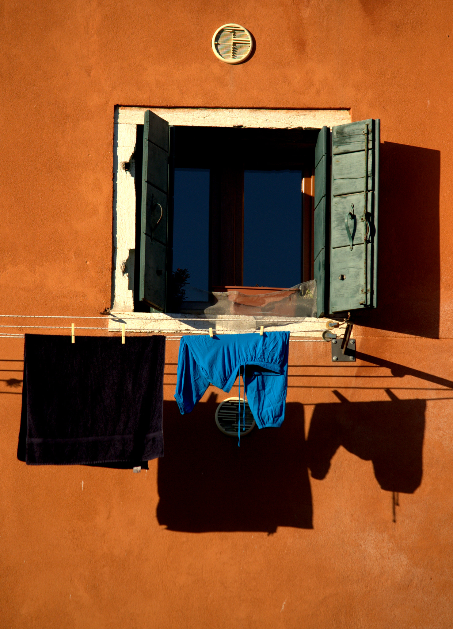 Nikon D40X sample photo. Window and shadow photography