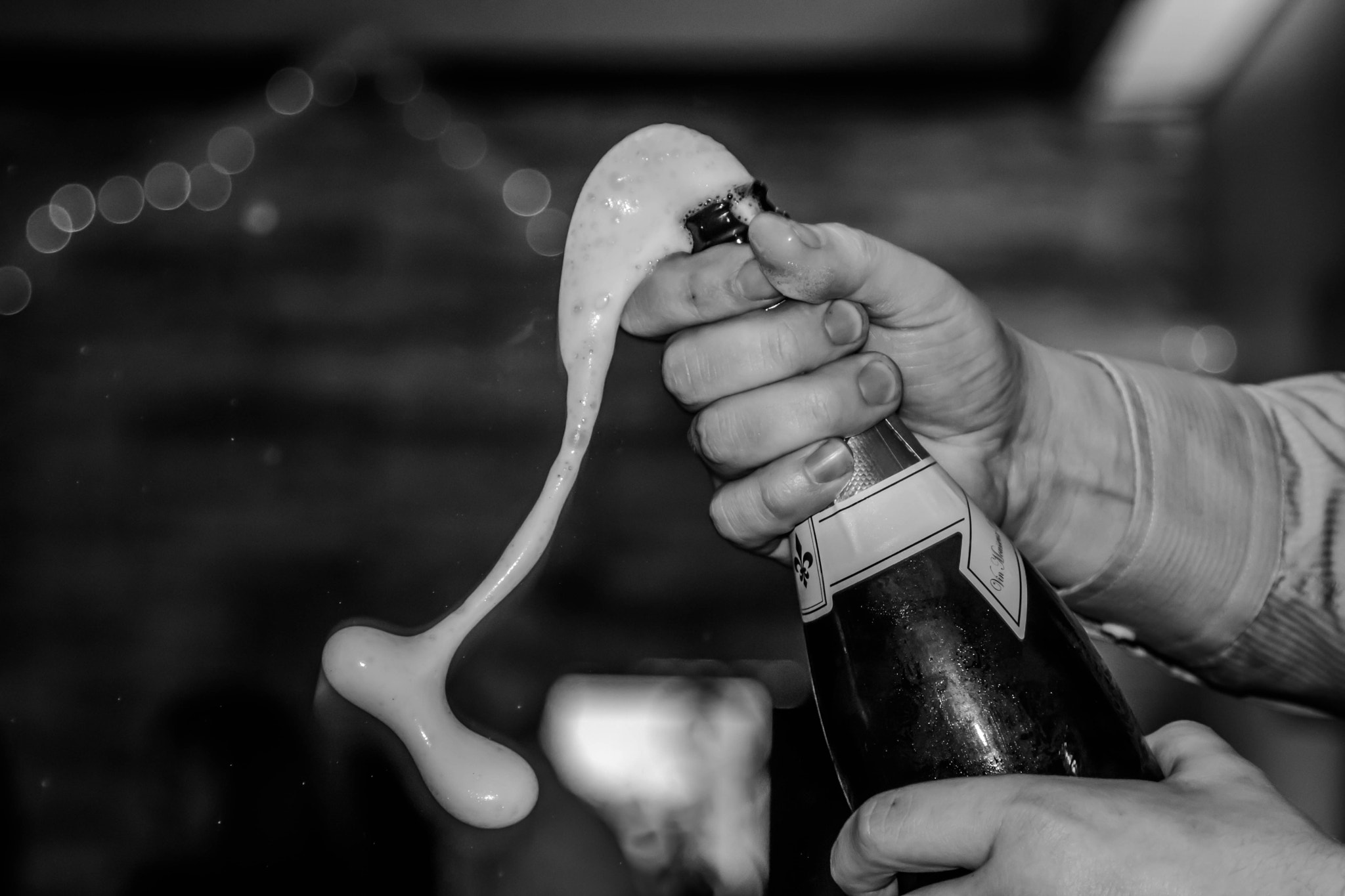 Canon EOS 750D (EOS Rebel T6i / EOS Kiss X8i) sample photo. Champagne photography