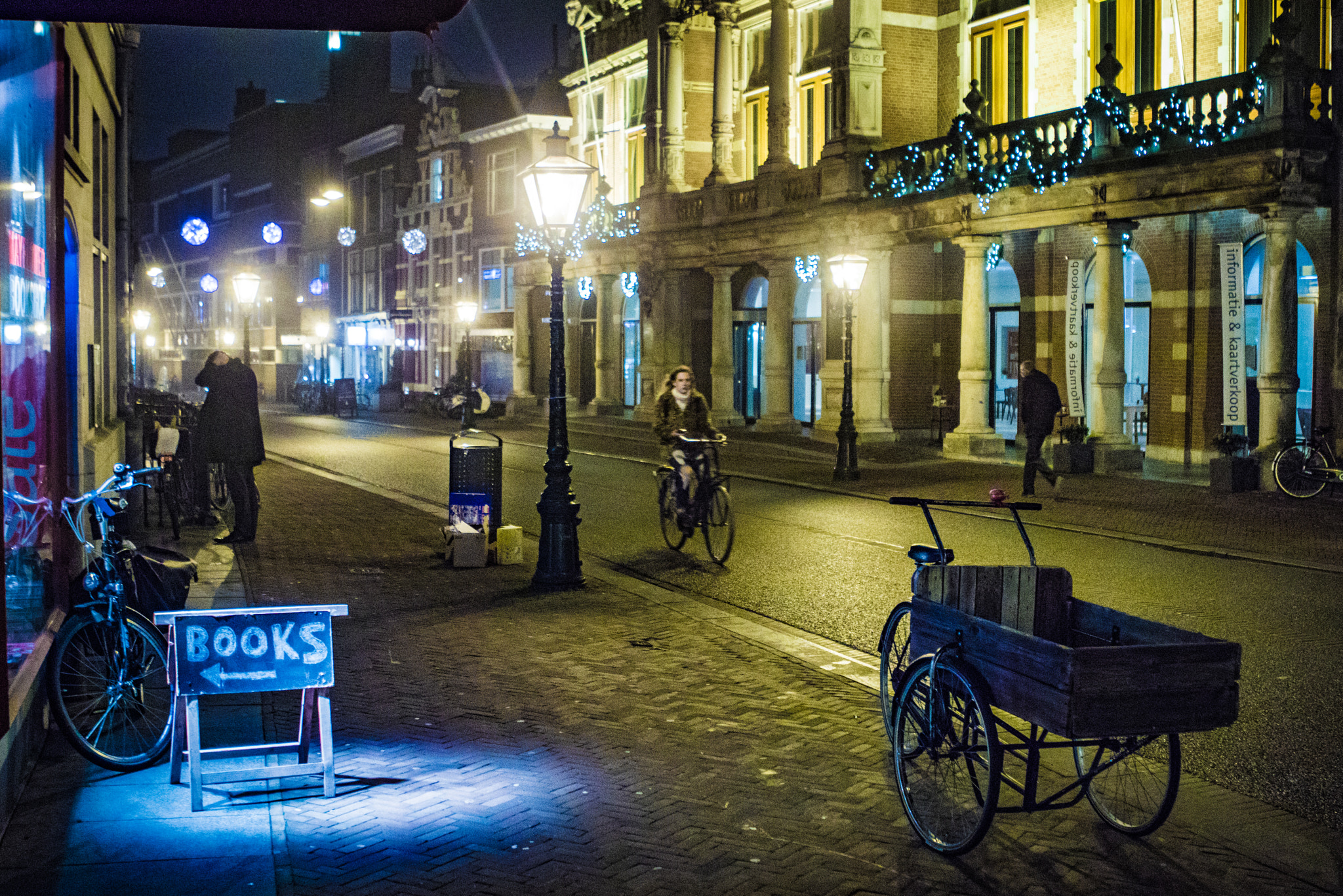 Canon EOS 80D + Canon EF 24-70mm F2.8L USM sample photo. De breestraat in leiden. photography