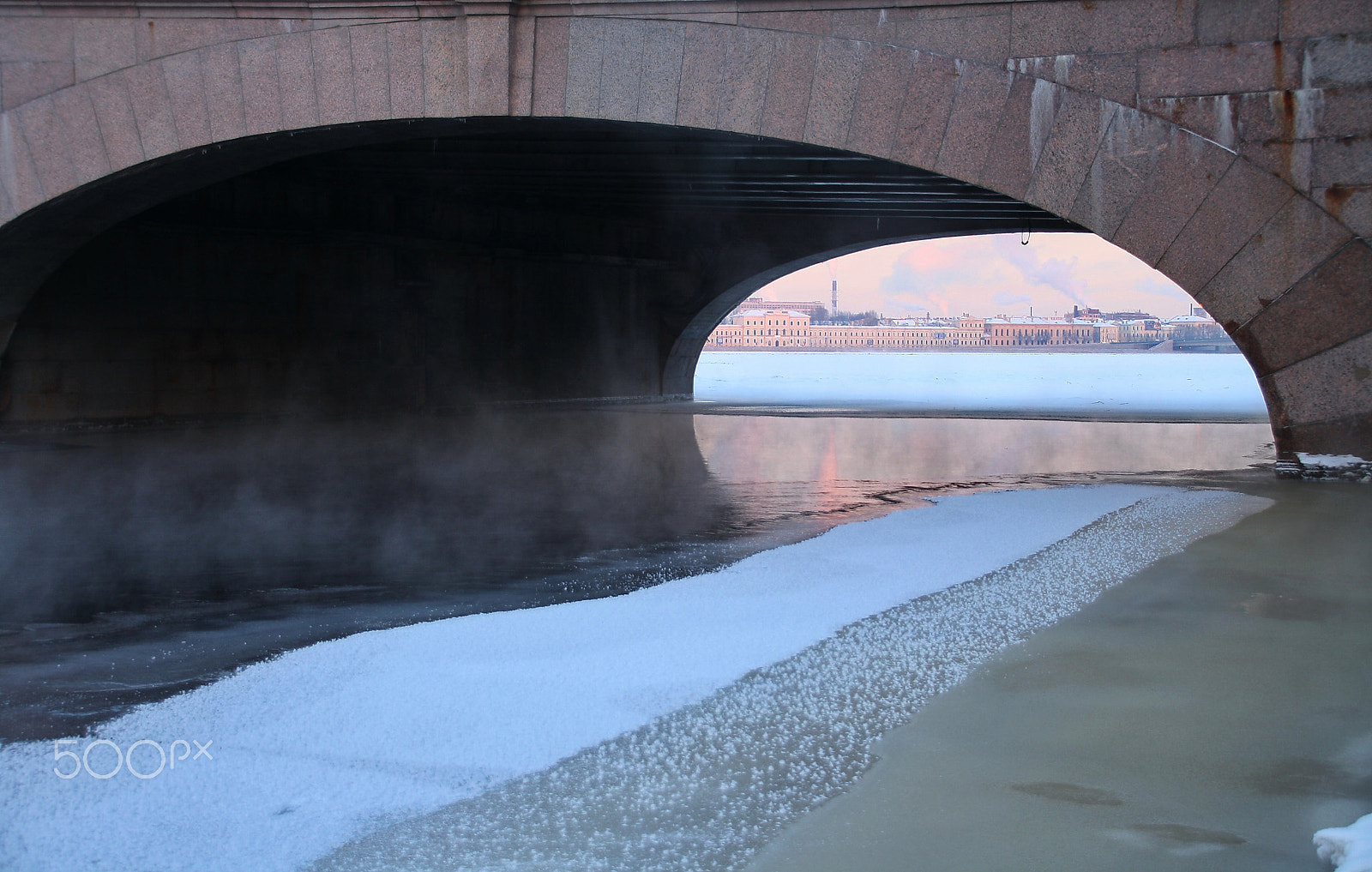 Canon EOS 1000D (EOS Digital Rebel XS / EOS Kiss F) sample photo. Smoke on the water photography