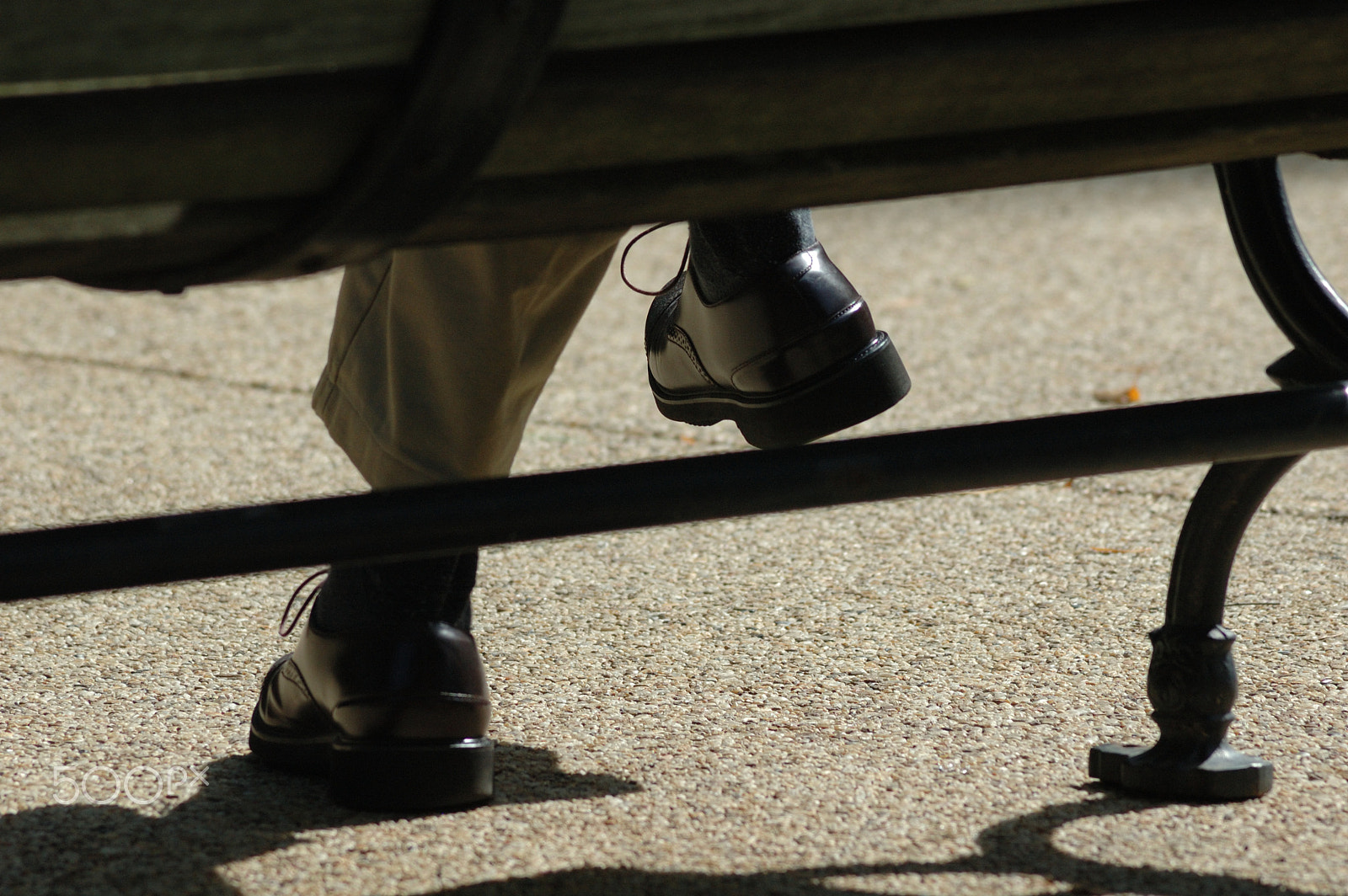 AF Zoom-Nikkor 70-300mm f/4-5.6D ED sample photo. Polished black shoes photography
