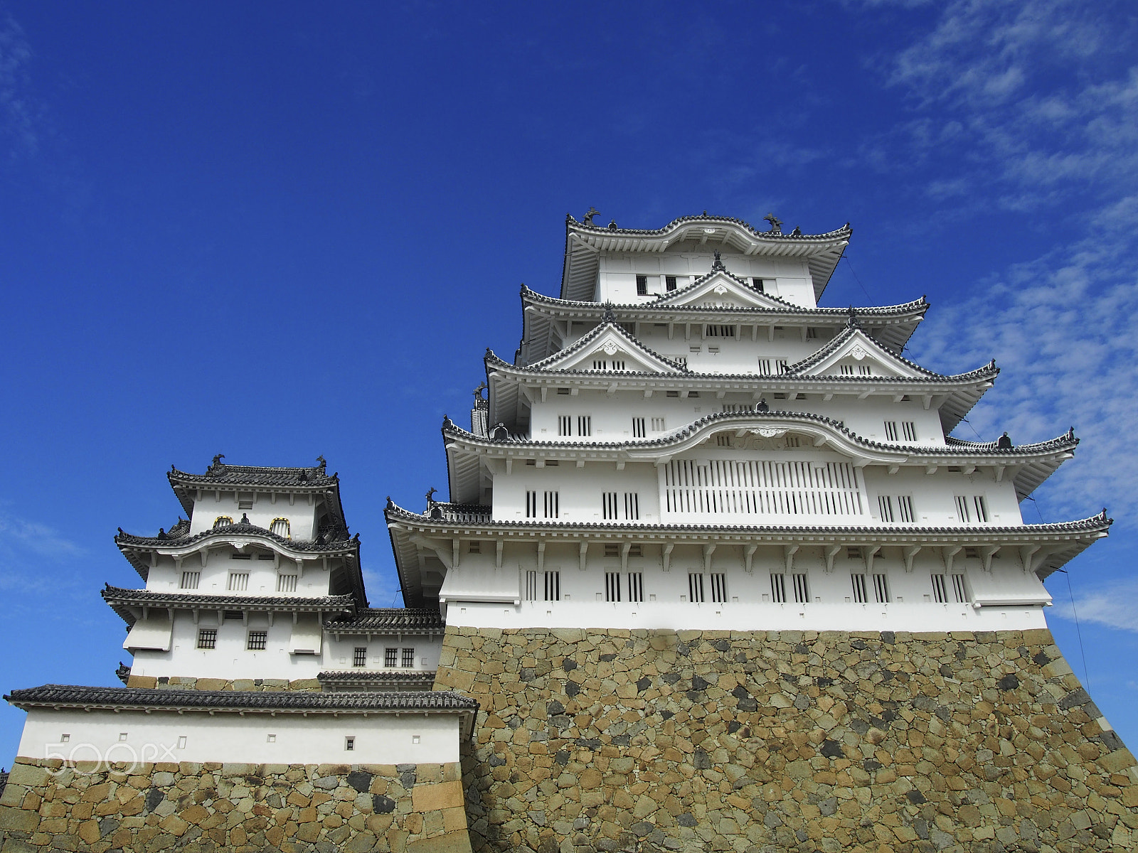 Olympus M.Zuiko Digital 14-42mm F3.5-5.6 II R sample photo. Himeji castle photography