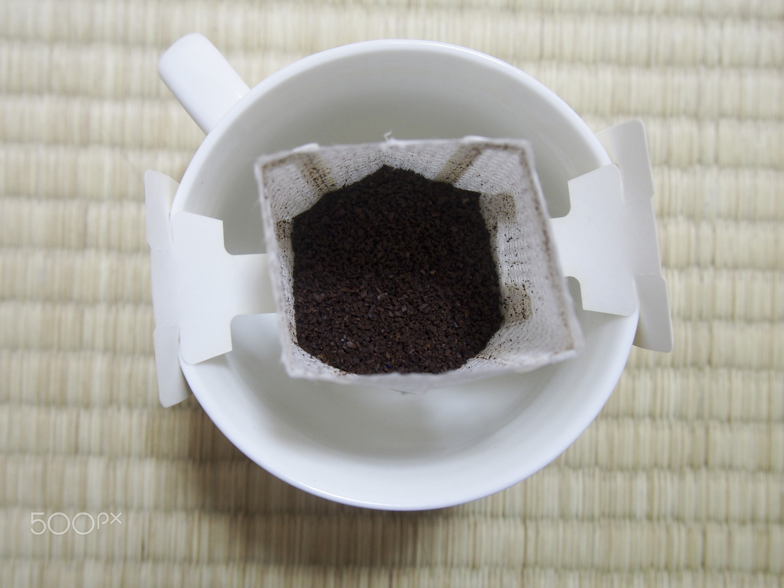 Olympus M.Zuiko Digital 14-42mm F3.5-5.6 II R sample photo. Instant pourover coffee photography
