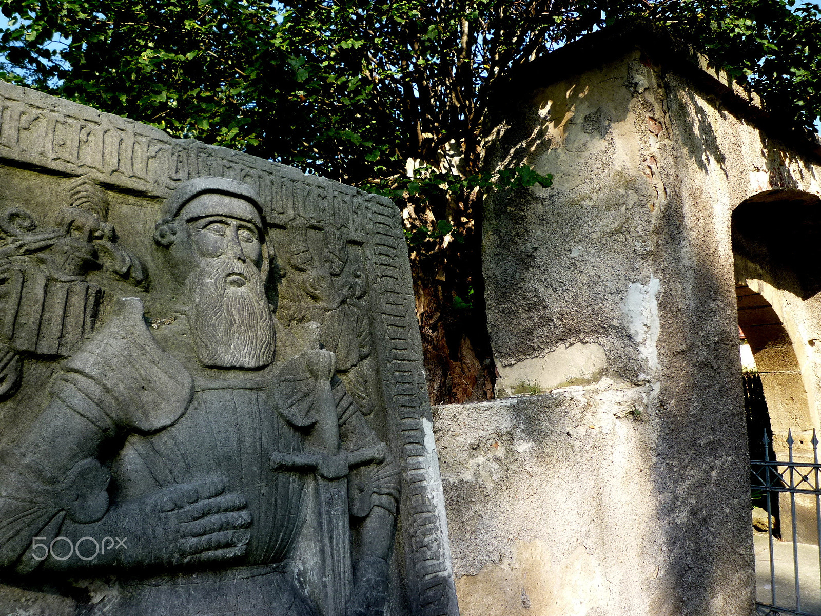 Panasonic DMC-FX550 sample photo. Old graveyard in wojanów photography