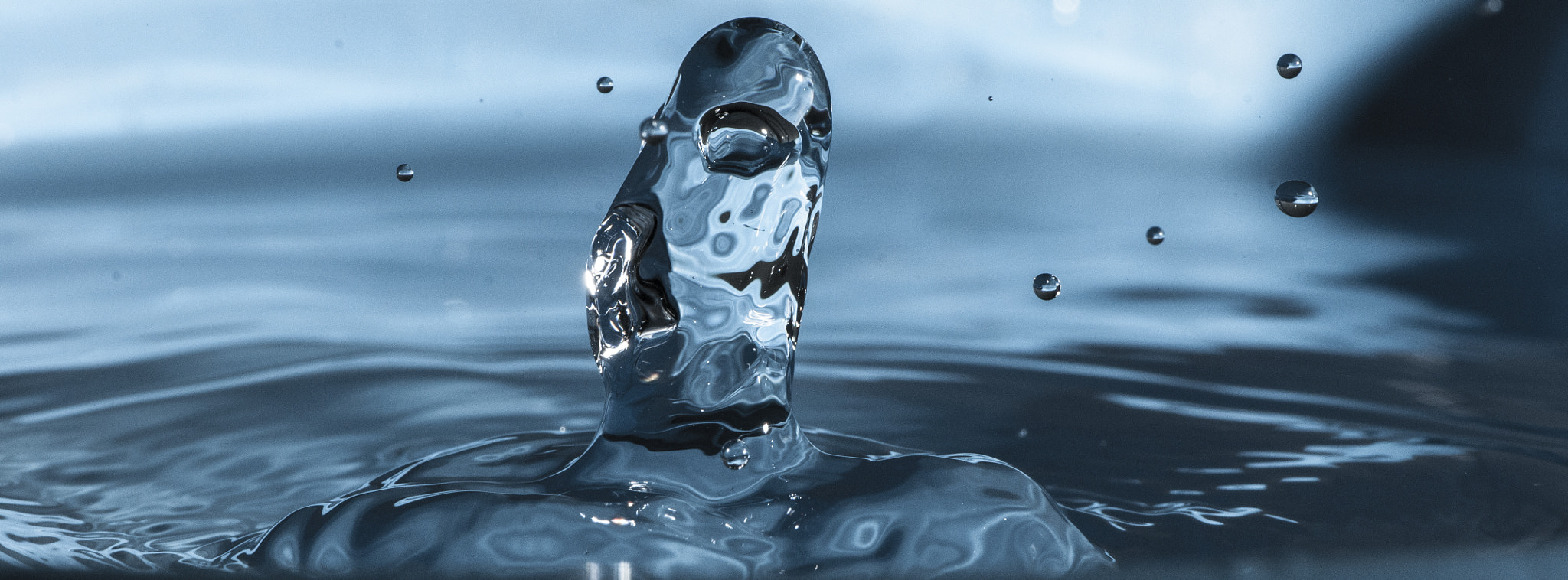 Nikon AF-S Micro-Nikkor 105mm F2.8G IF-ED VR sample photo. Ghost drop photography