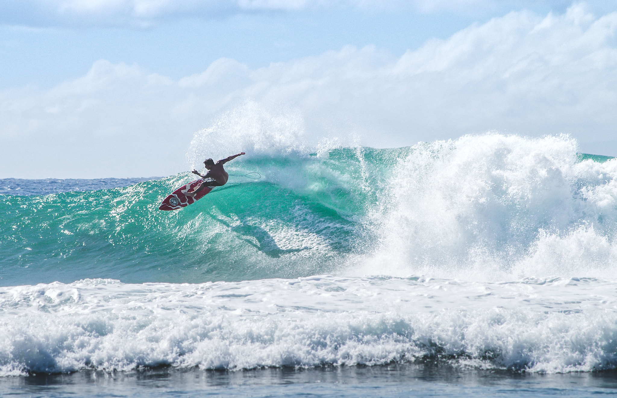 Pentax K-50 sample photo. Maui surfing photography