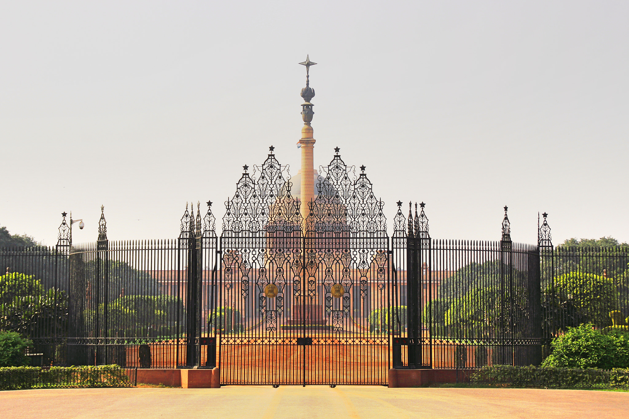 Canon EOS 600D (Rebel EOS T3i / EOS Kiss X5) sample photo. Grand entrance of rashtrapati bhavan, new delhi photography