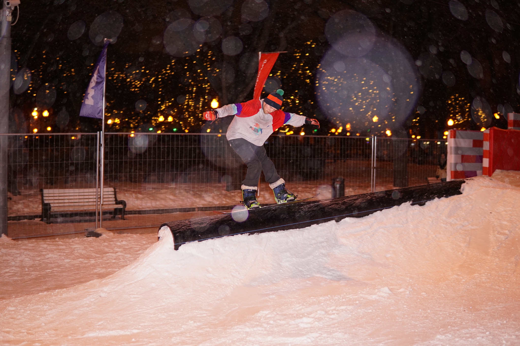 Sony a6000 + Sigma 30mm F1.4 DC DN | C sample photo. Snowboard park photography