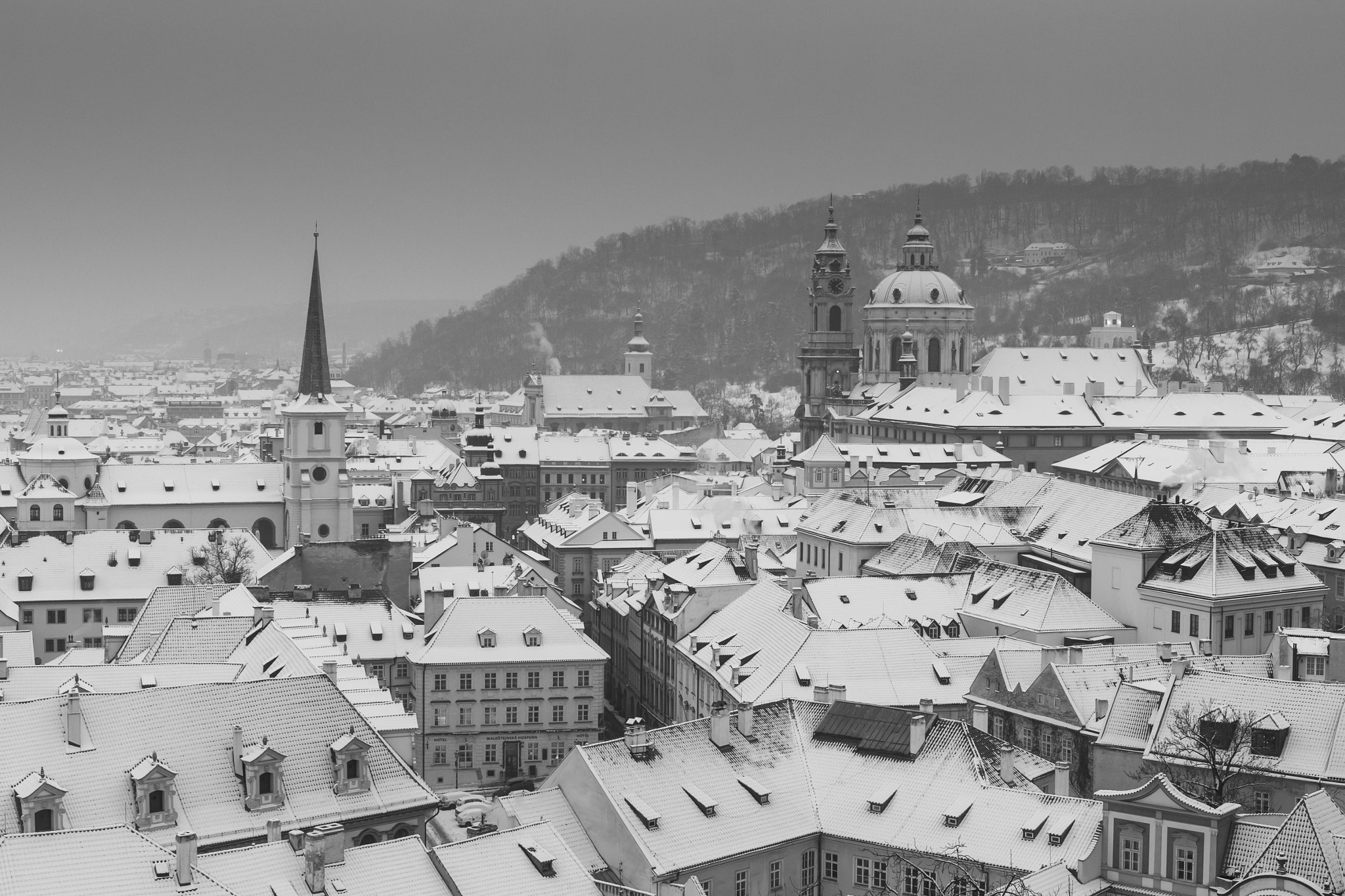 Canon EF 24-70mm F4L IS USM sample photo. Snow in prague center photography