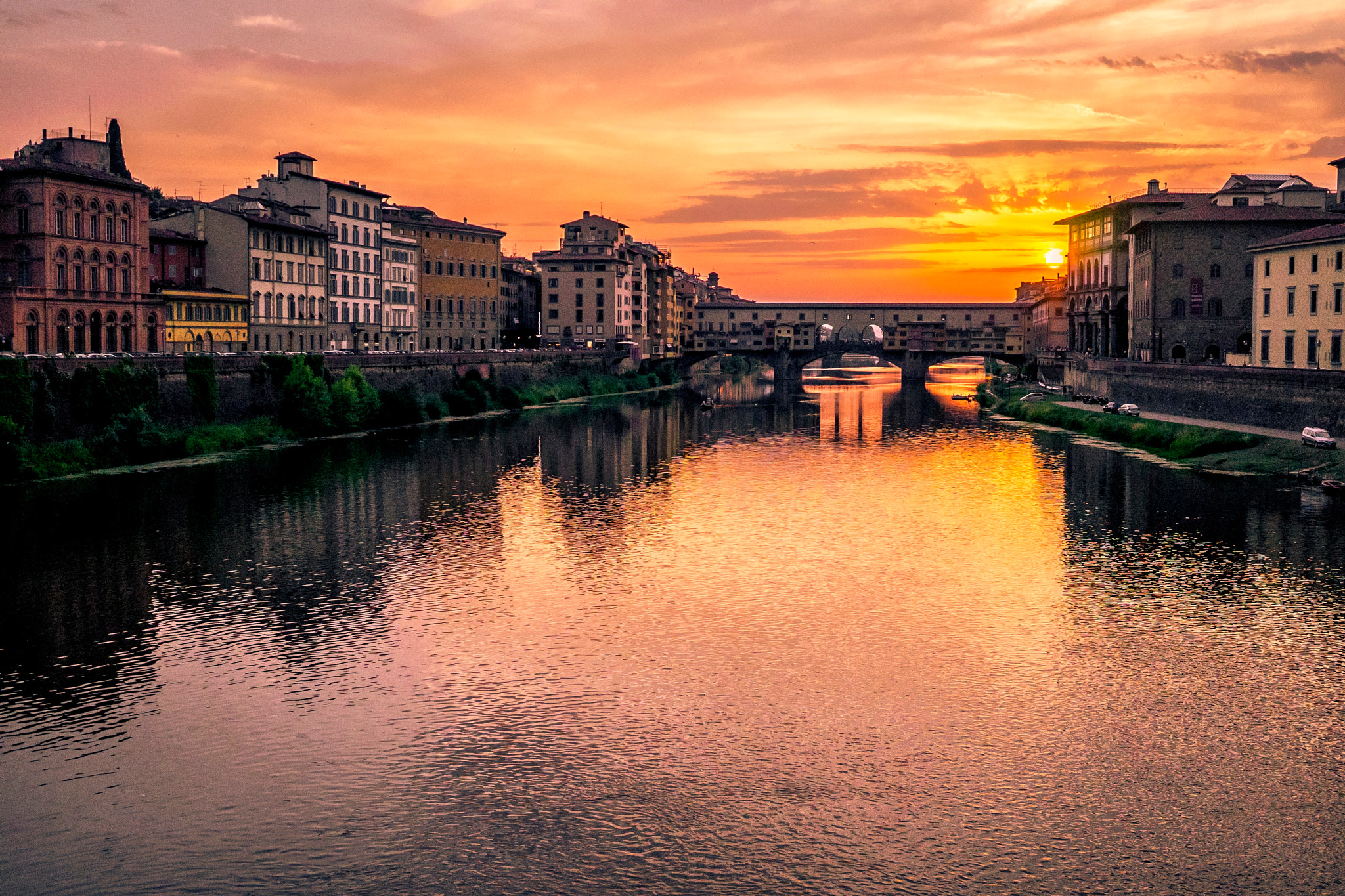 Sony a7 + Sigma 30mm F2.8 EX DN sample photo. Ponte vecchio at sunset photography