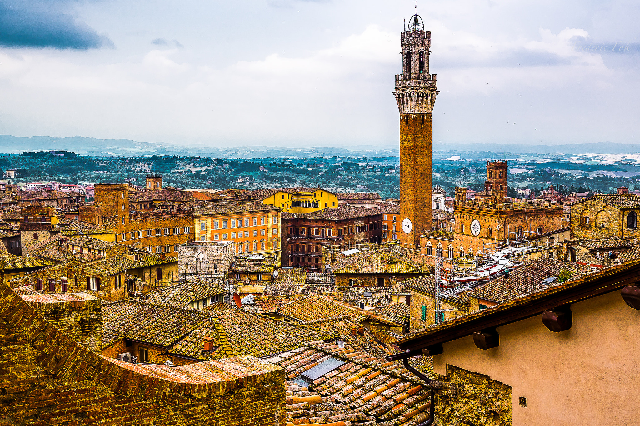 Sony a7 + Sigma 30mm F2.8 EX DN sample photo. Siena - piazza del campo photography