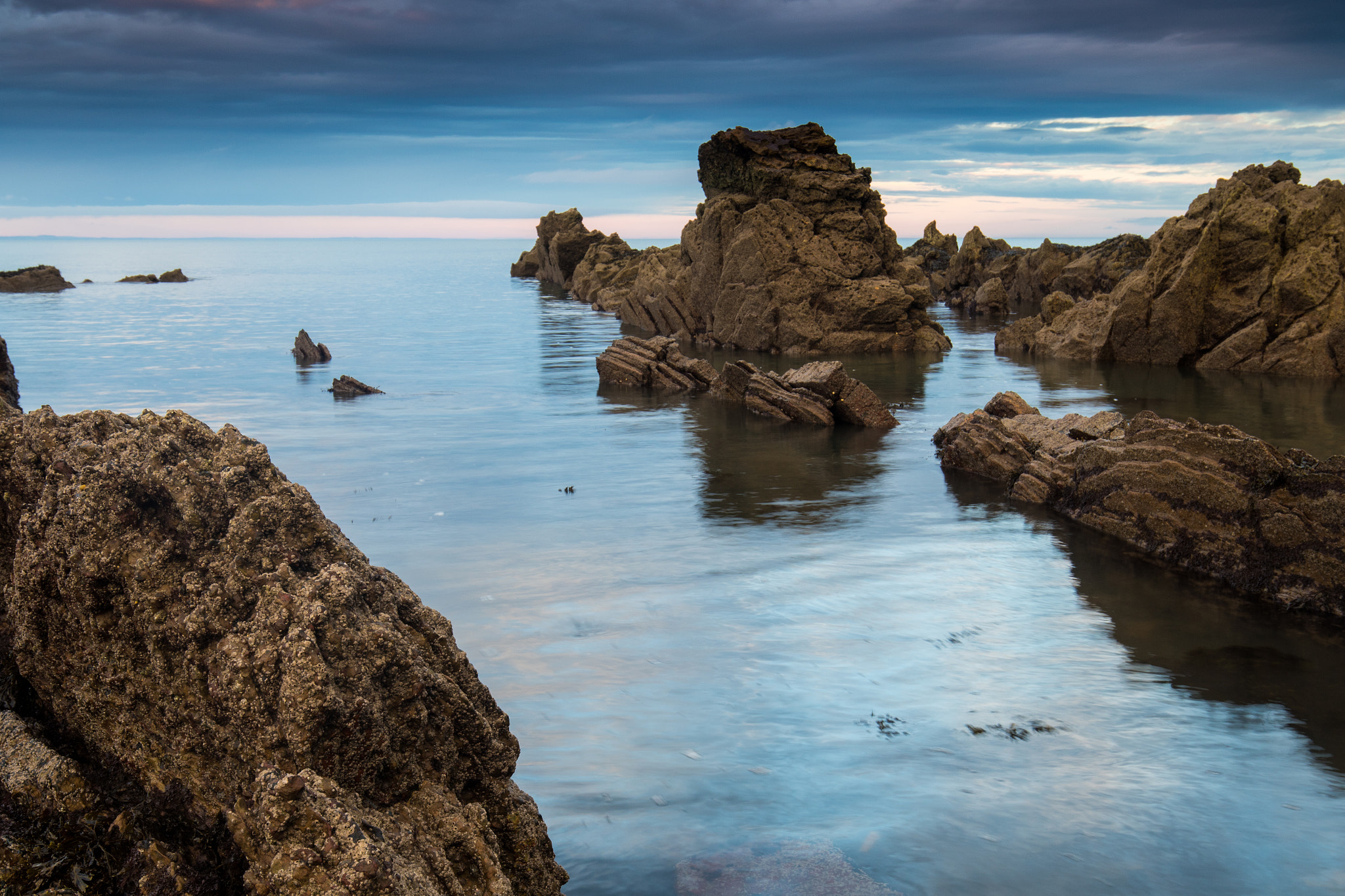 Canon EF 16-35mm F4L IS USM sample photo. Rocks photography