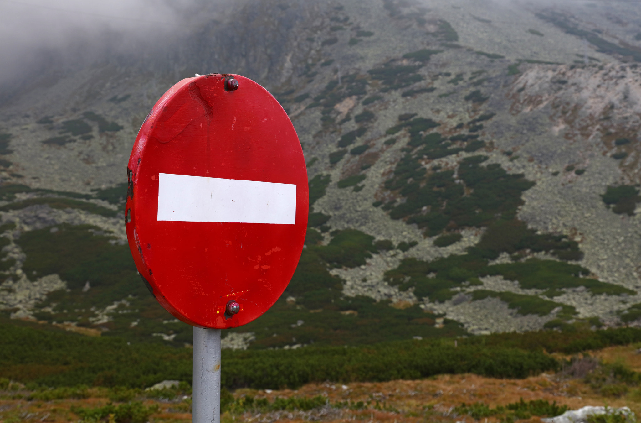 Canon EOS 5DS sample photo. Do not enter sign at mountain route photography
