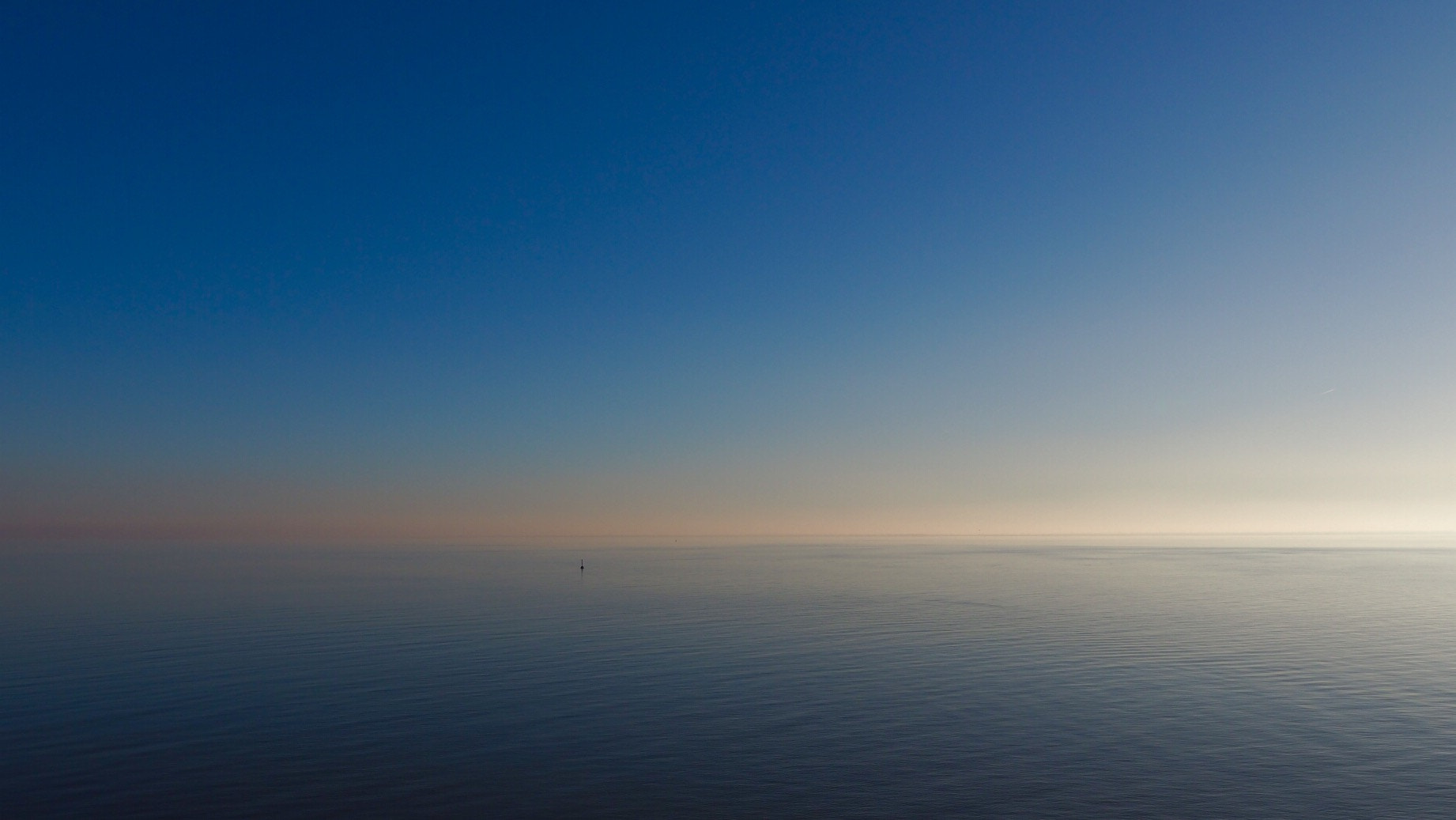 Olympus OM-D E-M10 + OLYMPUS M.12mm F2.0 sample photo. Blues photography