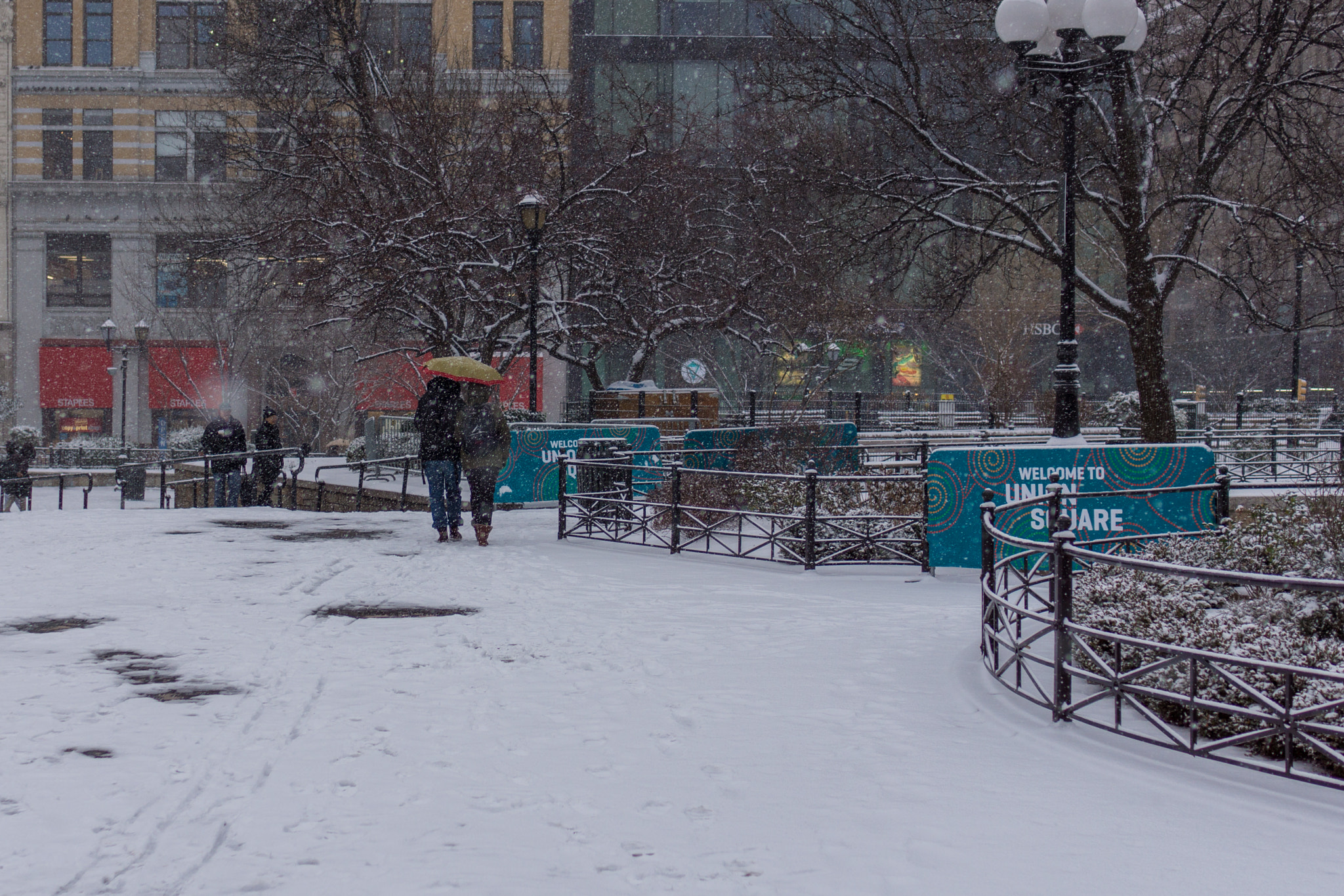 Sony Alpha NEX-7 sample photo. Couple in the snow photography