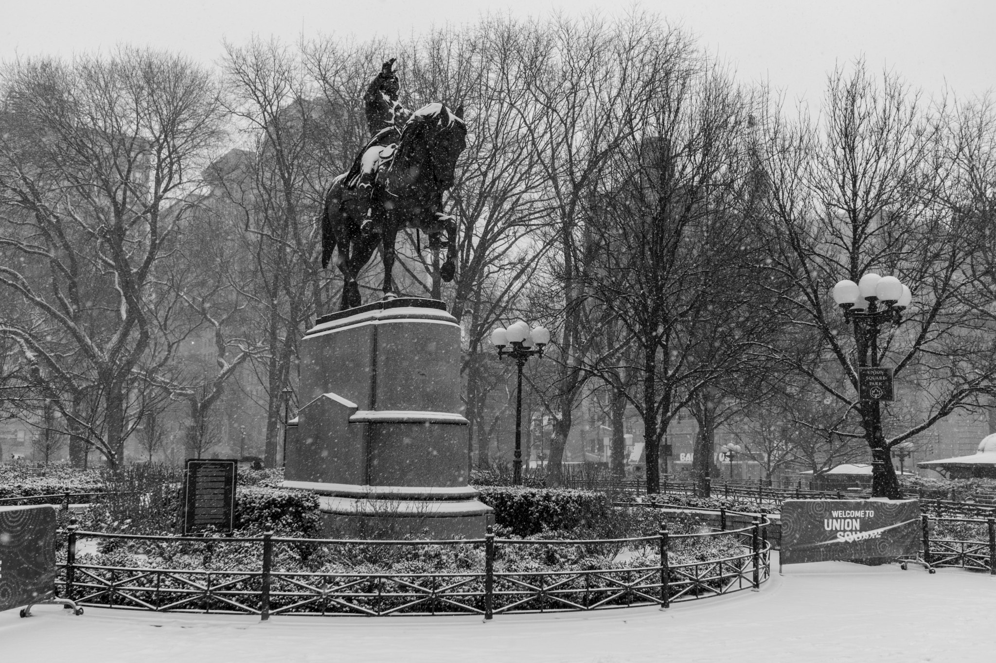 Sony Alpha NEX-7 sample photo. Union square photography