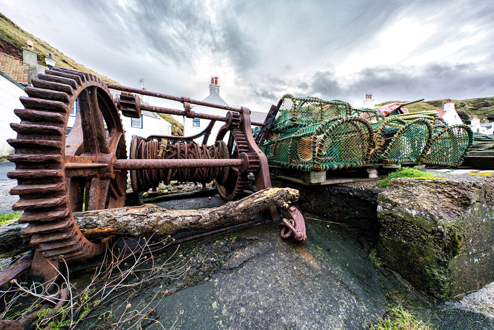 Sony a7R II + Voigtlander HELIAR-HYPER WIDE 10mm F5.6 sample photo. Creils and cogs photography