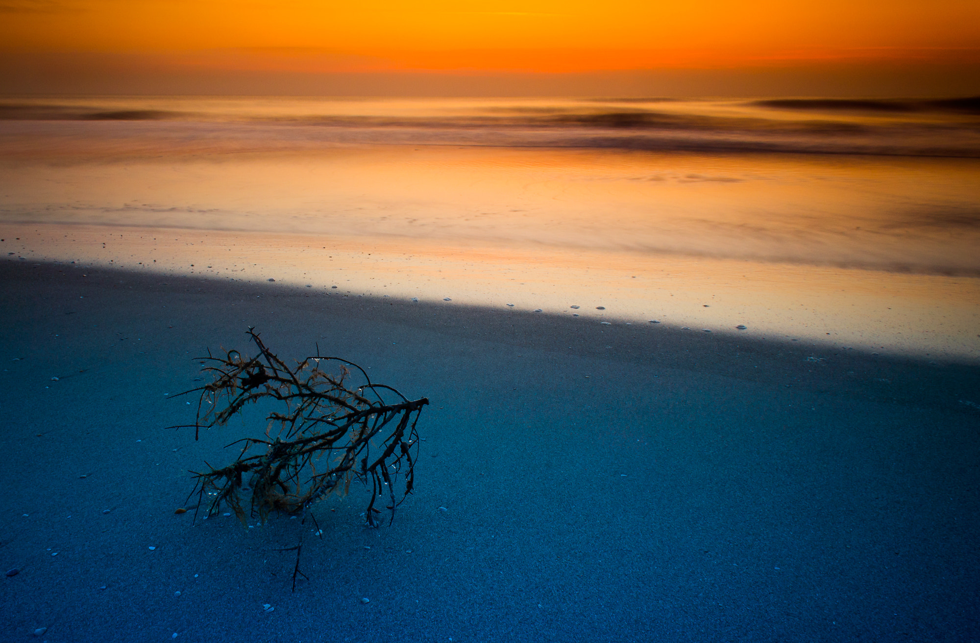 Sony Alpha NEX-5N + Sony E 16mm F2.8 sample photo. Just before sunrise photography