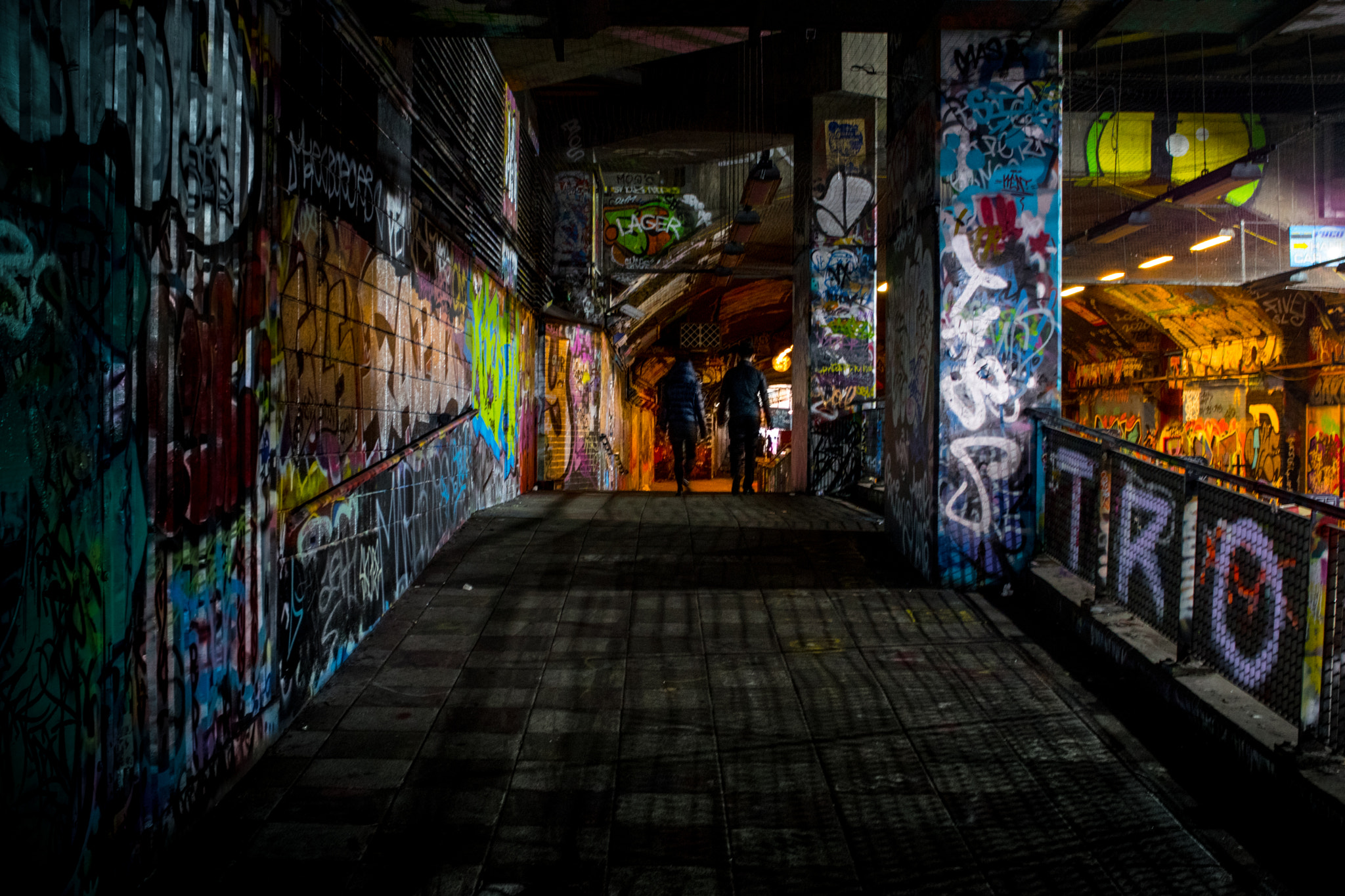 Nikon D5500 + Nikon AF-S Nikkor 28mm F1.8G sample photo. Graffiti photography