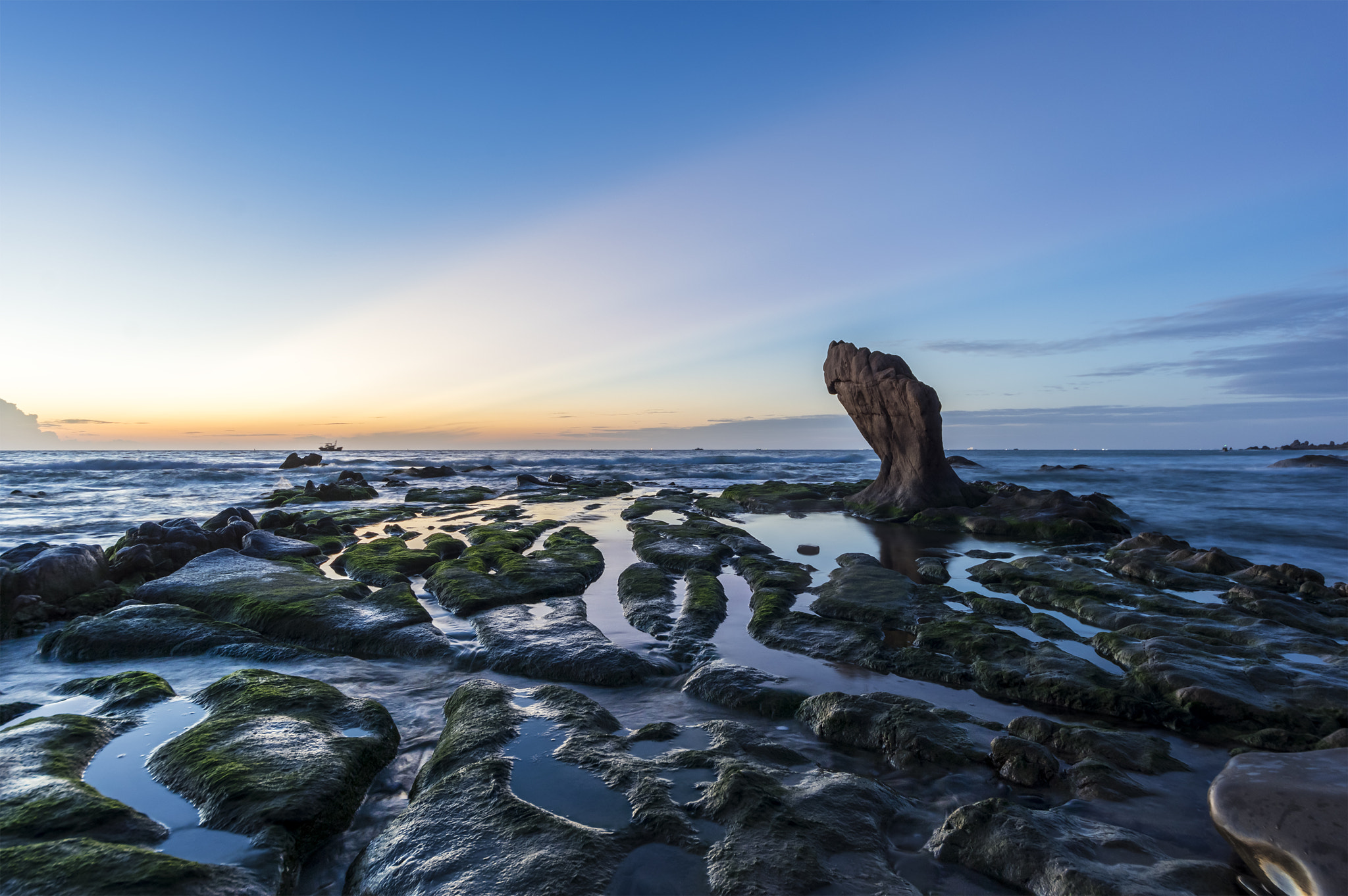 Sigma 8-16mm F4.5-5.6 DC HSM sample photo. Hdrr photography