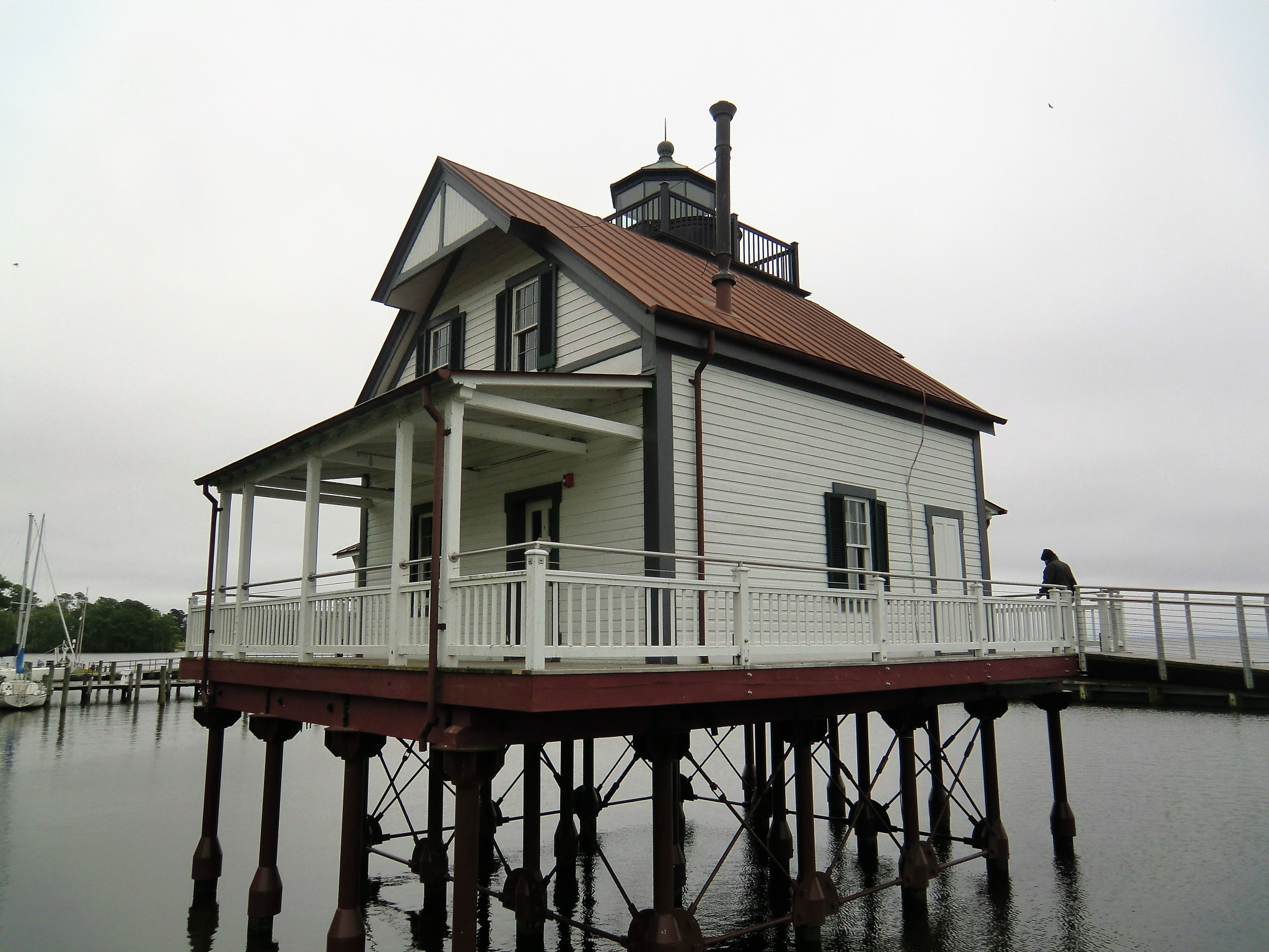 CASIO EX-H15 sample photo. Roanoke river lighthouse in edenton, nc photography