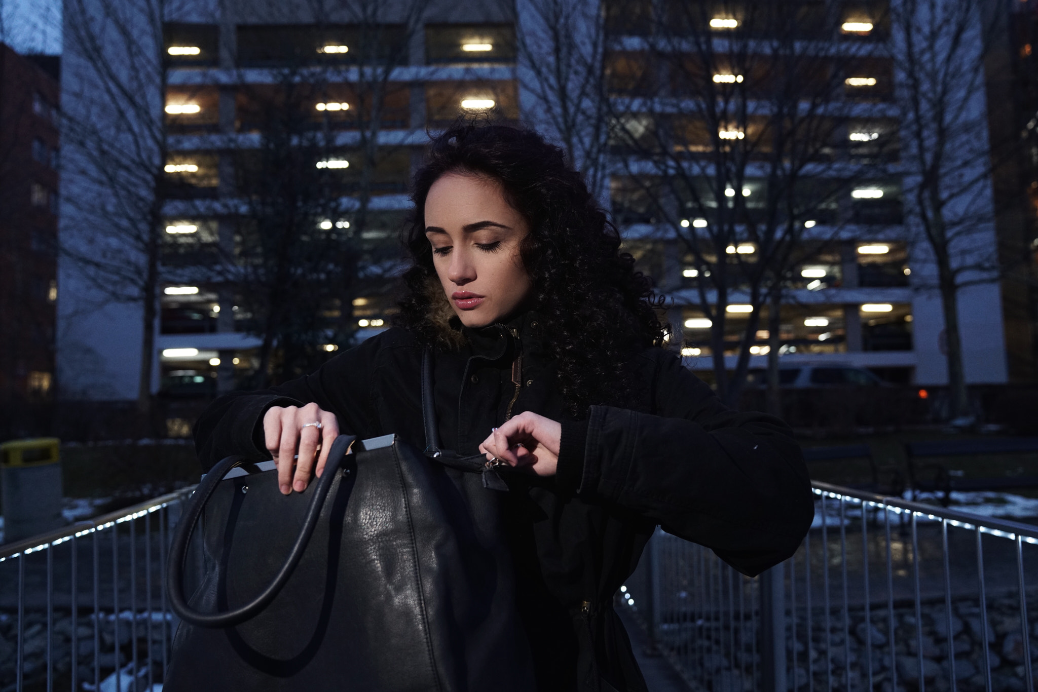 Sony FE 24-70mm F2.8 GM sample photo. Business girl - mihaela photography